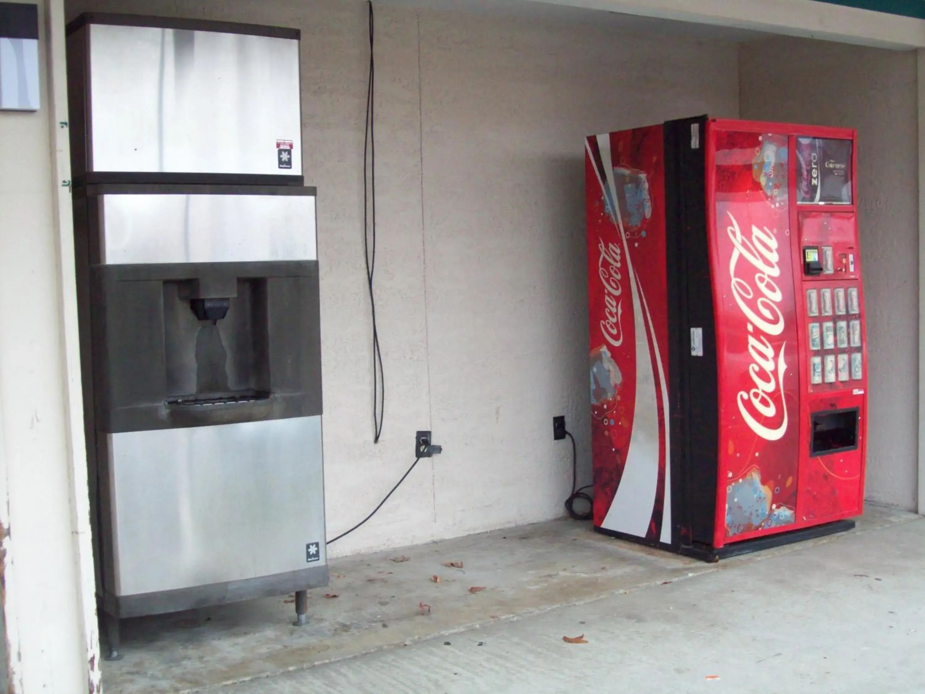 Decorative detail in Relax Inn Savannah Decorative detail in Relax Inn Savannah