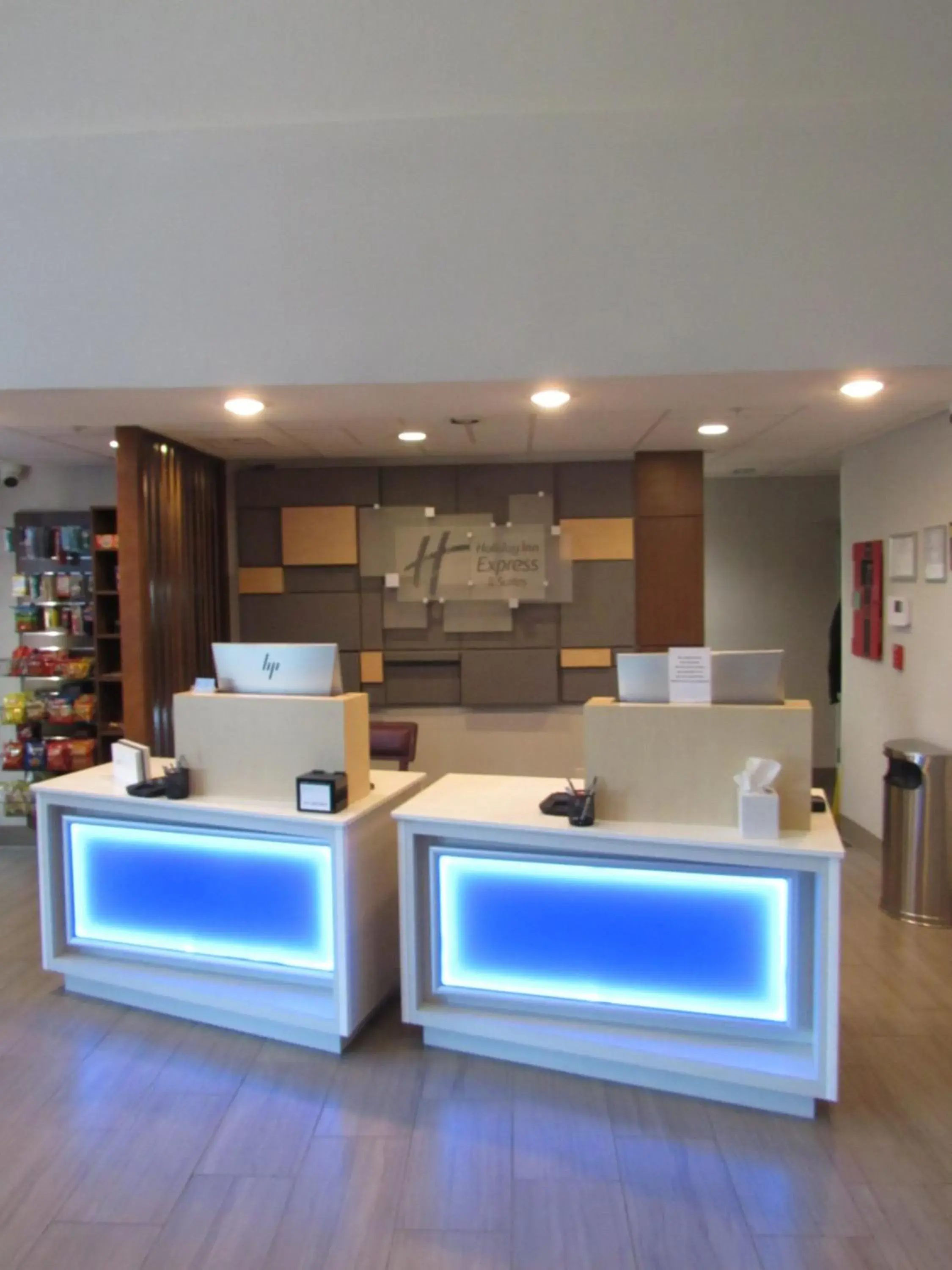 Lobby or reception in Holiday Inn Express Hotel & Suites Lincoln South by IHG Lobby or reception in Holiday Inn Express Hotel & Suites Lincoln South by IHG