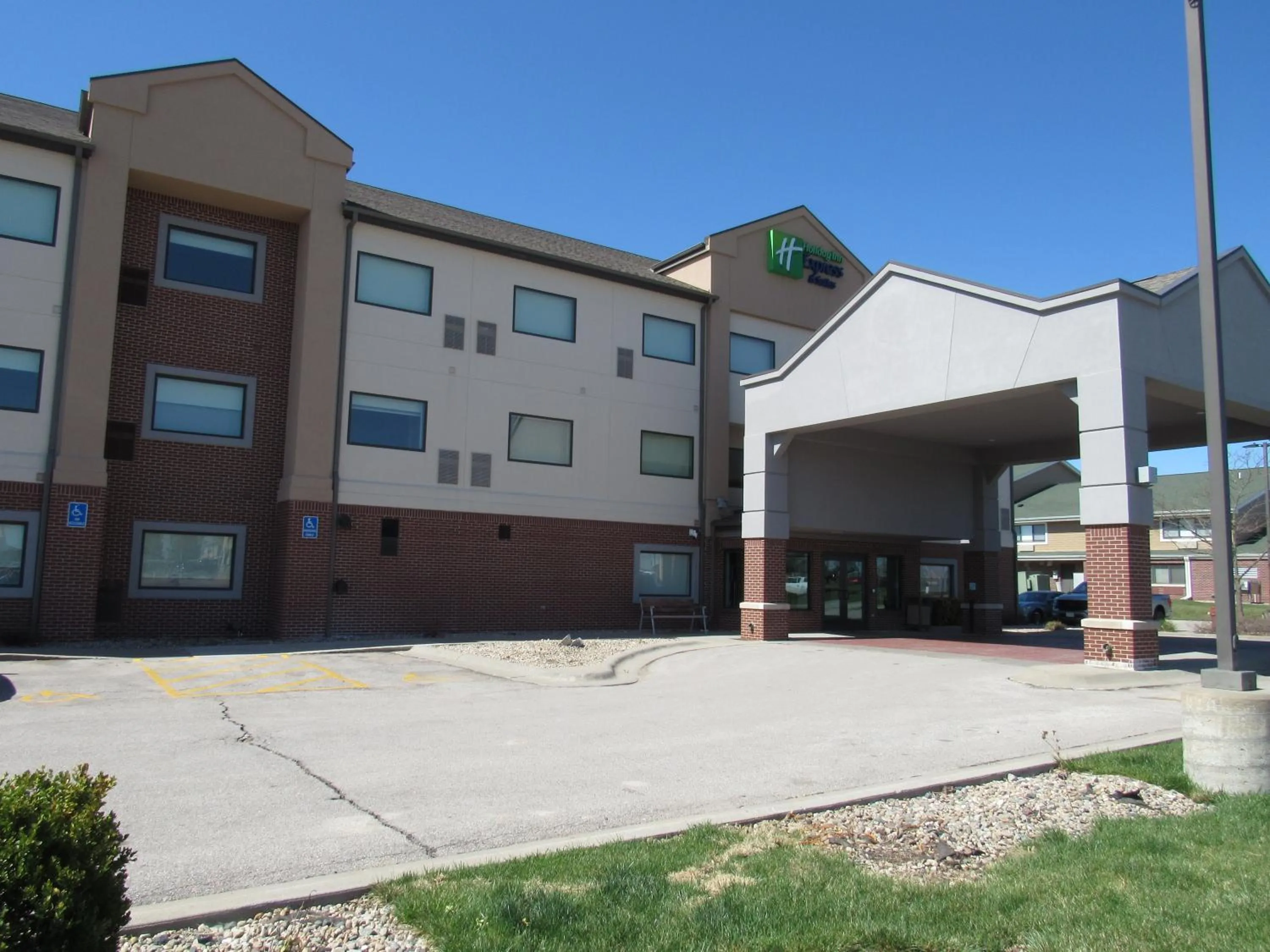 Property building in Holiday Inn Express Hotel & Suites Lincoln South by IHG