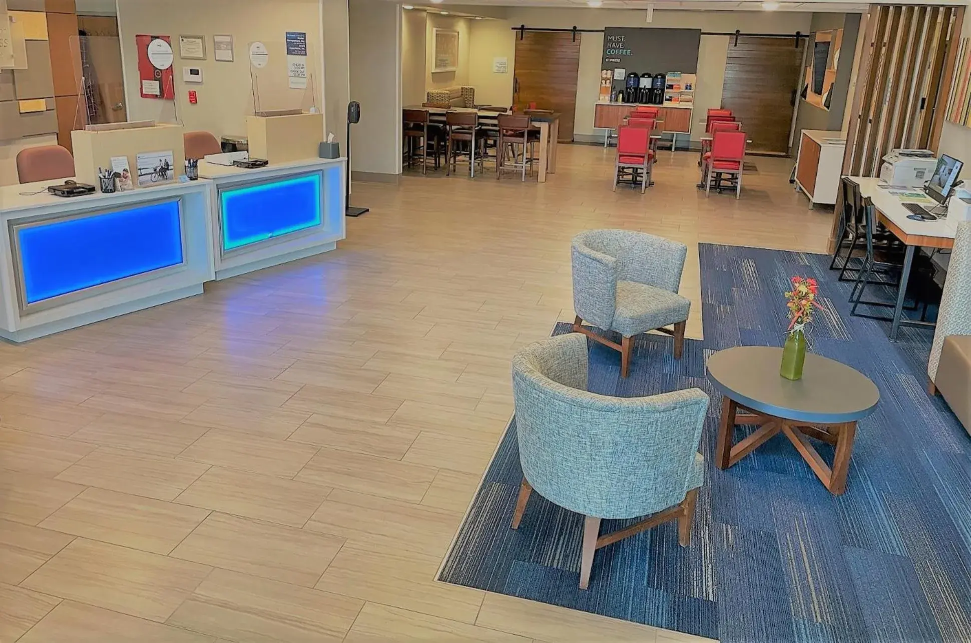 Lobby or reception in Holiday Inn Express Hotel & Suites Lincoln South by IHG Lobby or reception in Holiday Inn Express Hotel & Suites Lincoln South by IHG