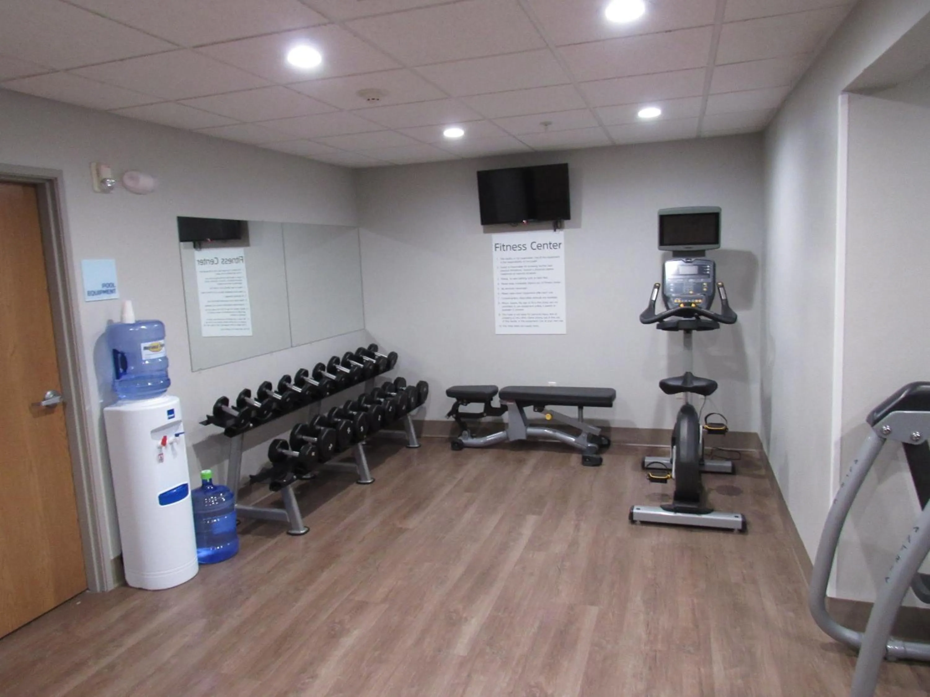 Fitness centre/facilities in Holiday Inn Express Hotel & Suites Lincoln South by IHG