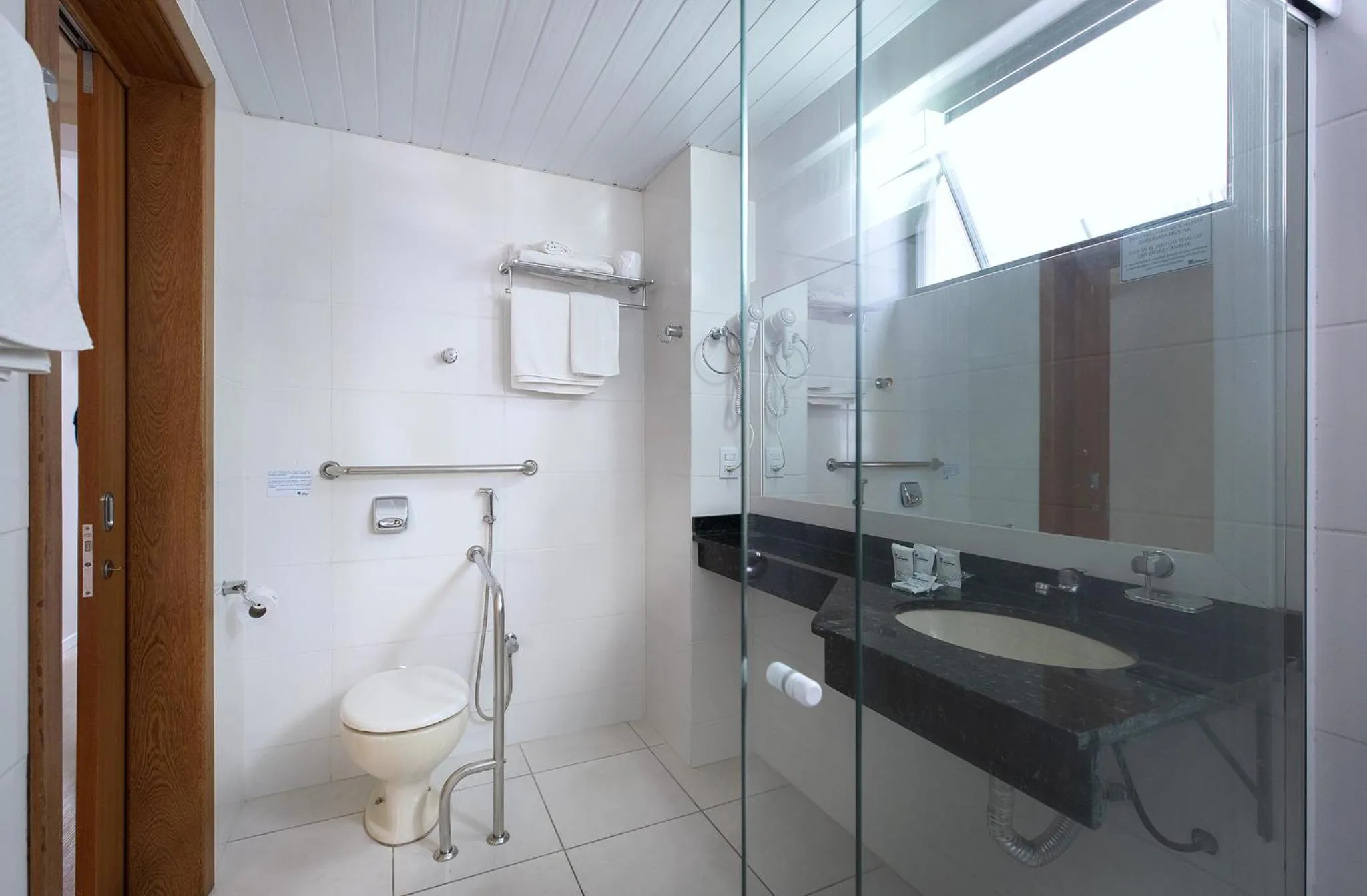 Bathroom in Miramar Hotel