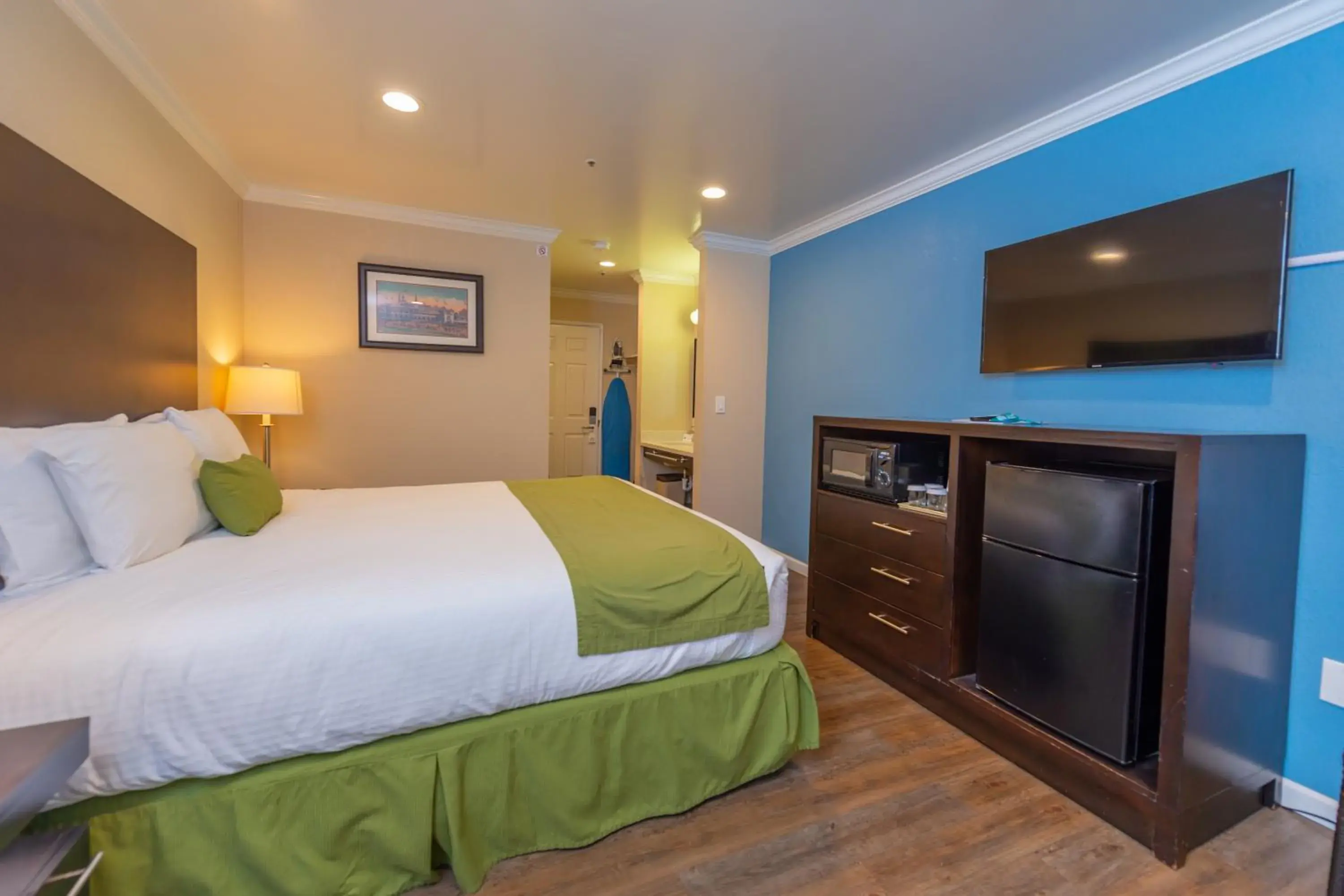 Bed in Ocean Pacific Lodge Bed in Ocean Pacific Lodge