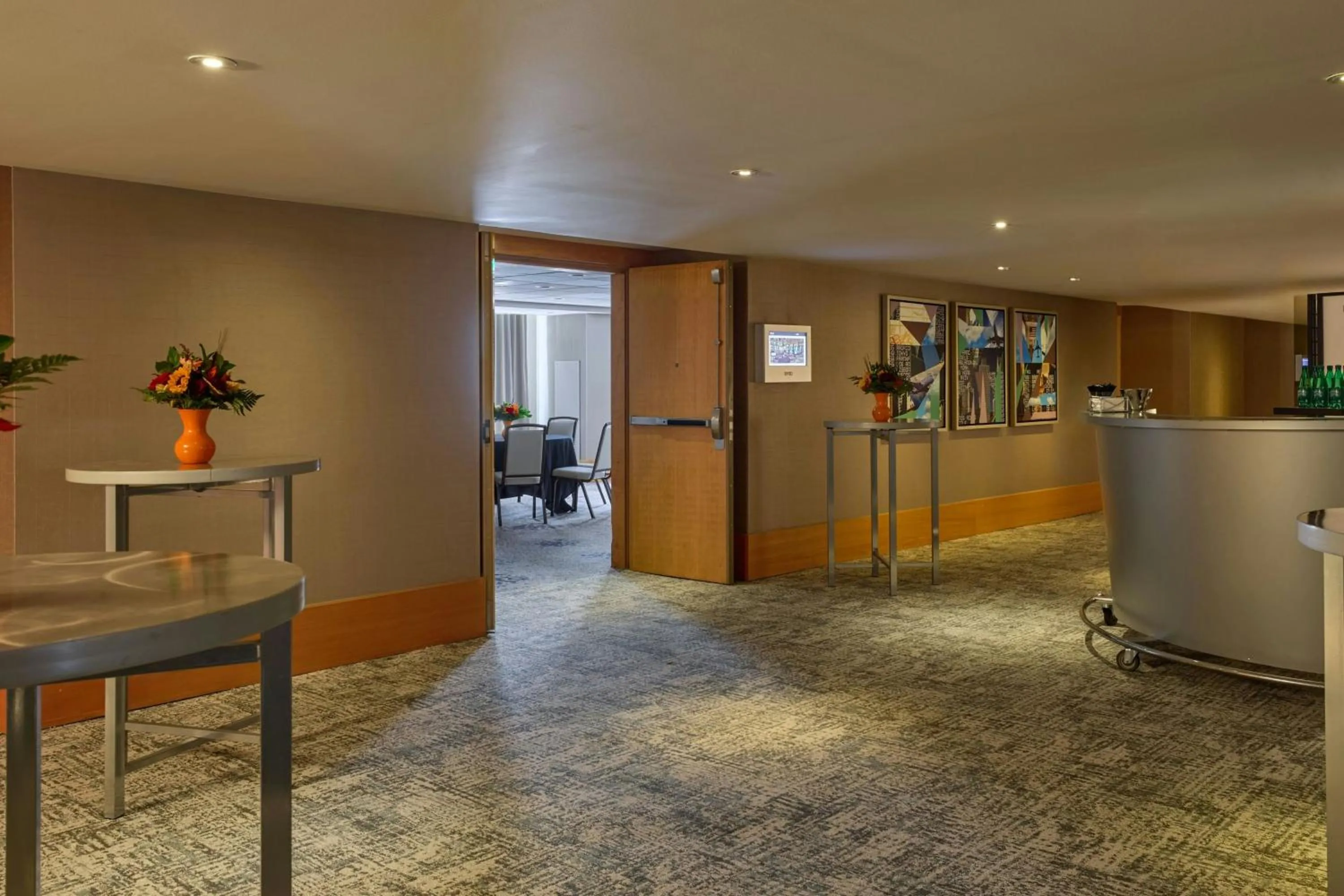 Meeting/conference room in The Westin Detroit Metropolitan Airport