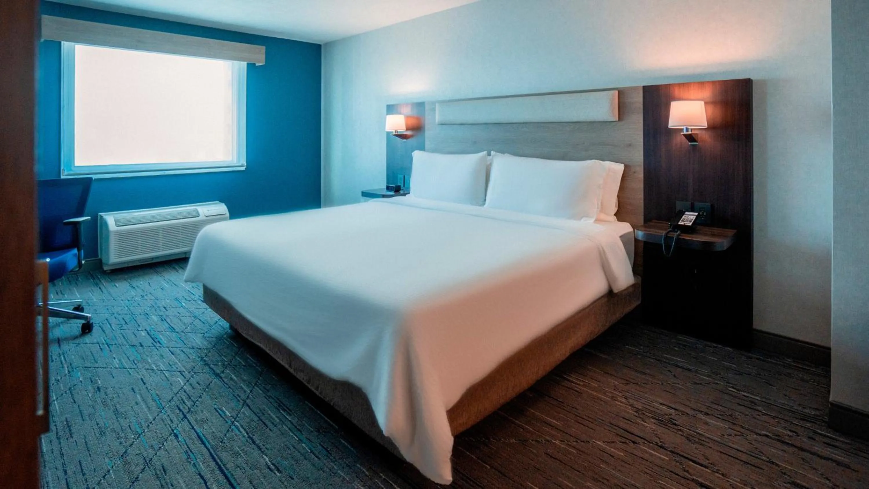 Photo of the whole room, Bed in Holiday Inn Express Hotel & Suites CD. Juarez - Las Misiones by IHG