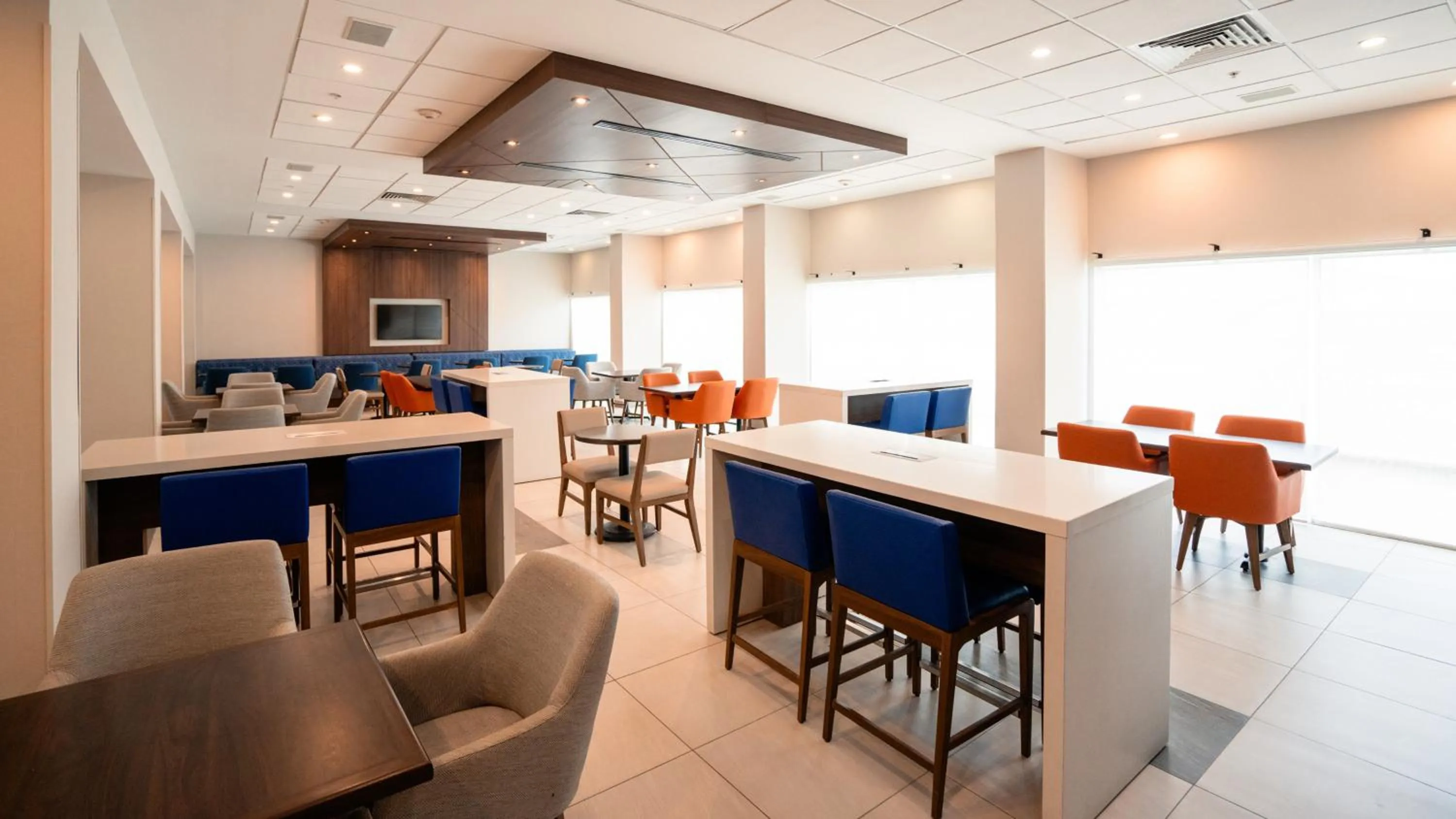 Restaurant/places to eat in Holiday Inn Express Hotel & Suites CD. Juarez - Las Misiones by IHG