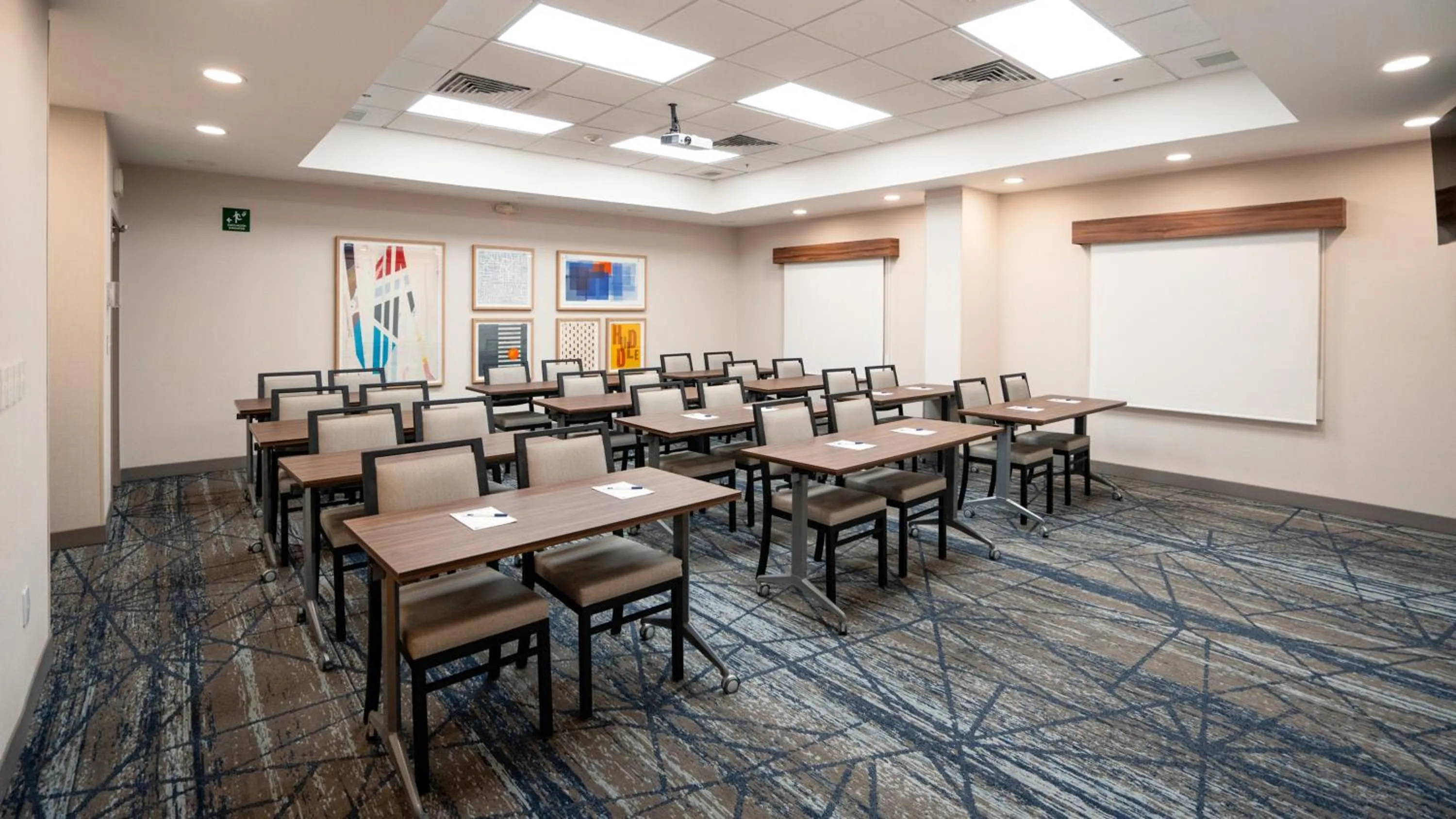 Meeting/conference room in Holiday Inn Express Hotel & Suites CD. Juarez - Las Misiones by IHG