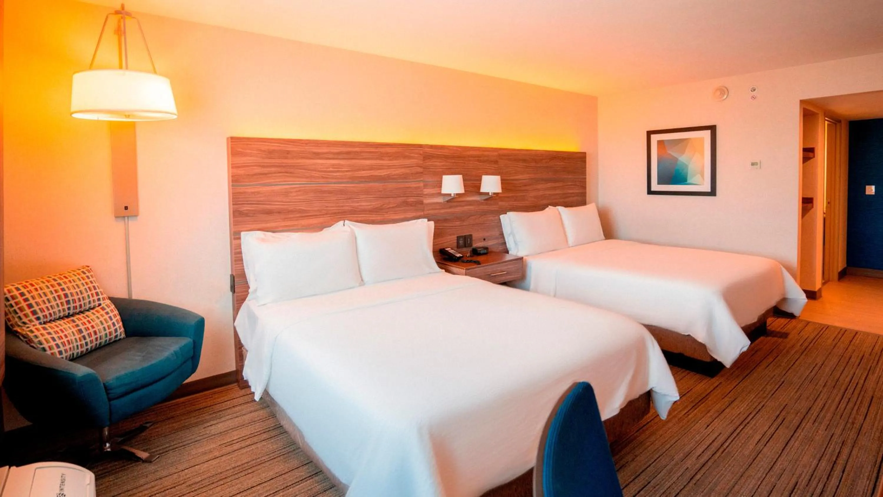 Photo of the whole room, Bed in Holiday Inn Express Hotel & Suites CD. Juarez - Las Misiones by IHG