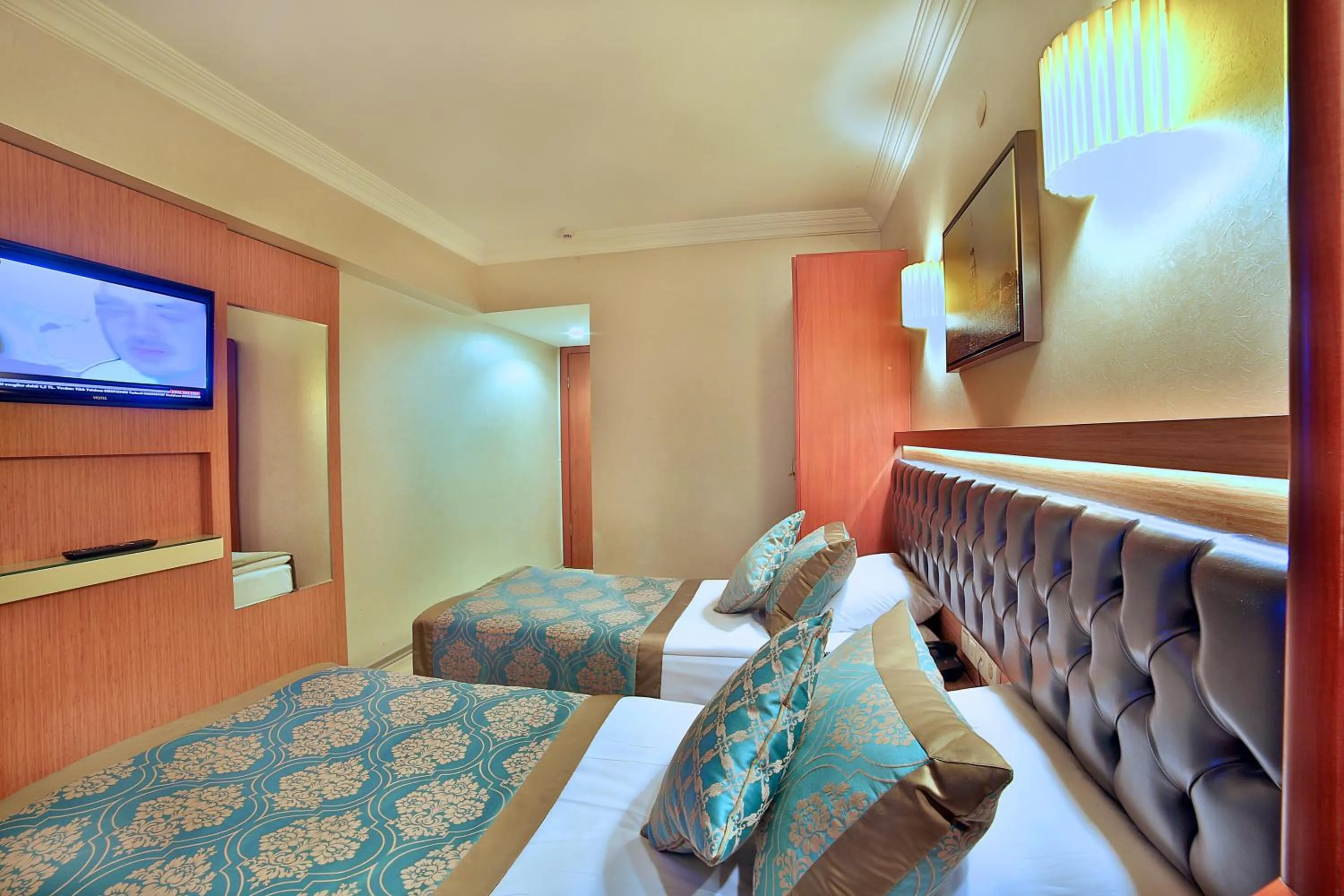 Bed in Hotel Resitpasa Istanbul