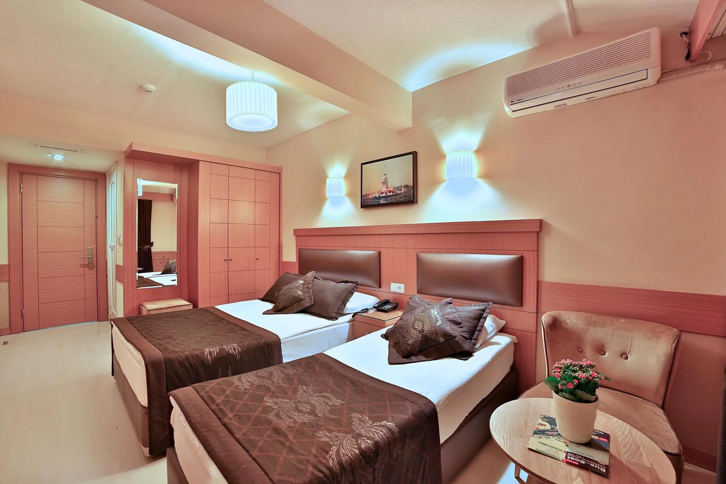 Bed in Hotel Resitpasa Istanbul