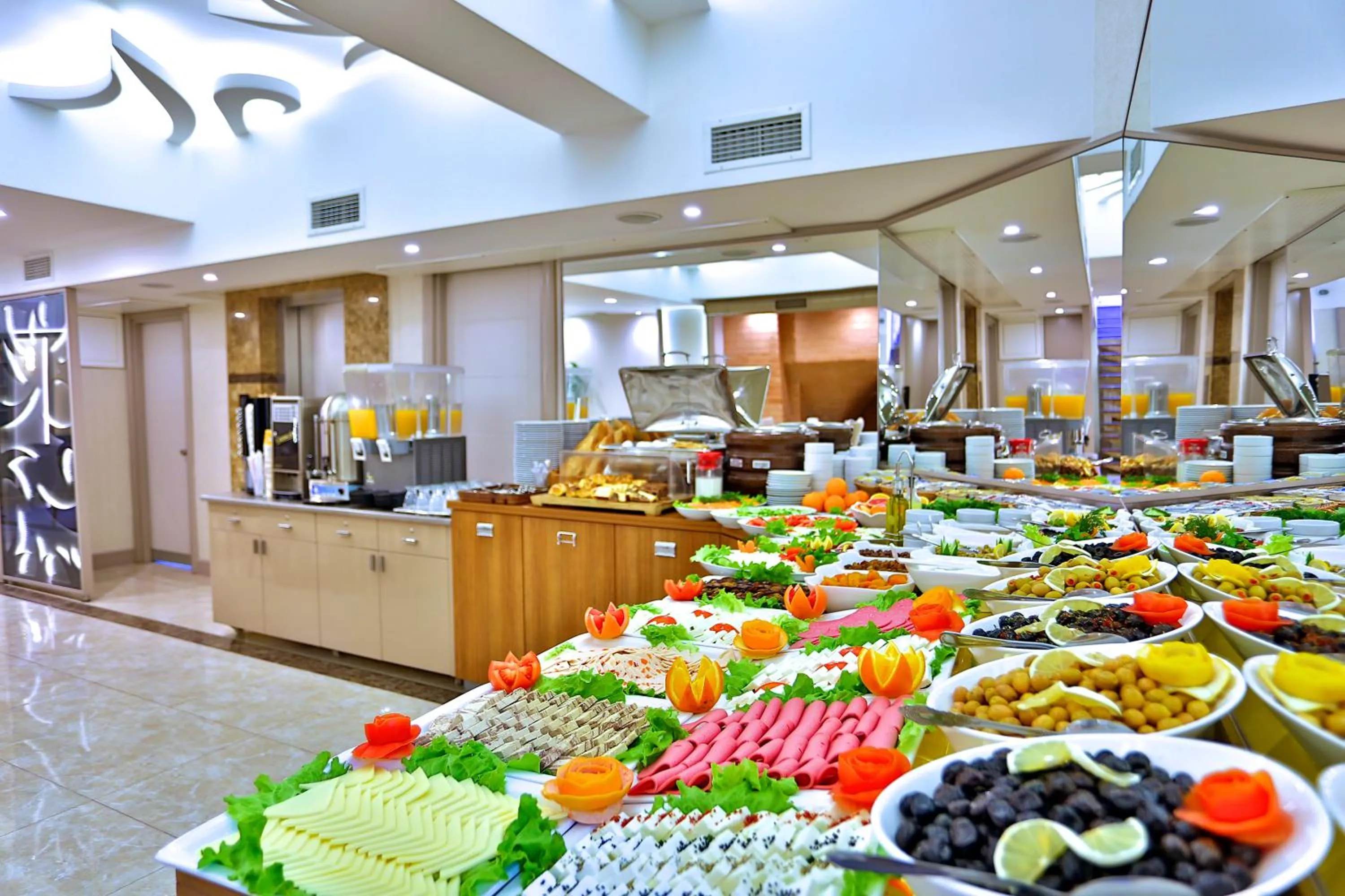 Restaurant/places to eat in Hotel Resitpasa Istanbul