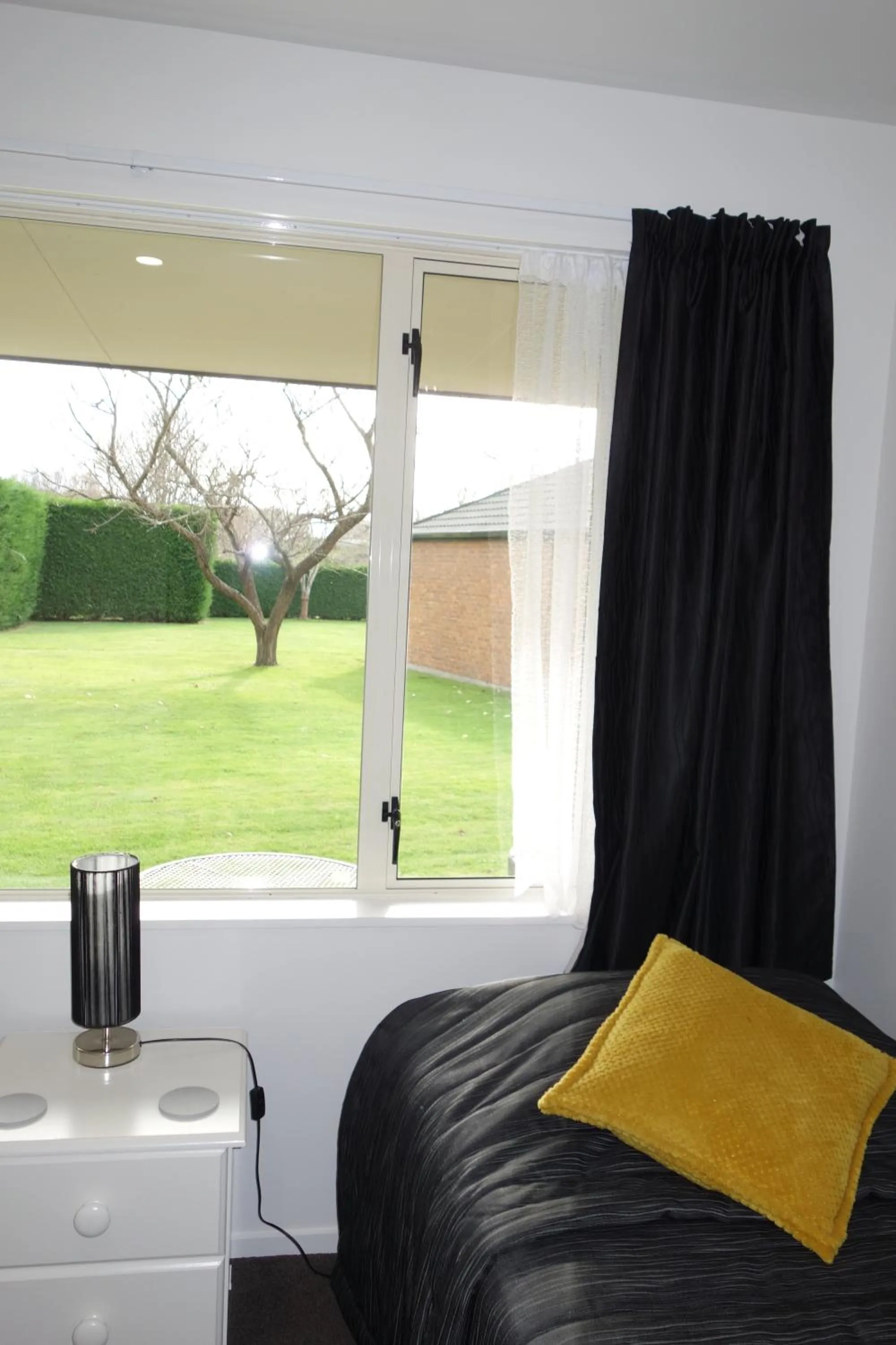 Bedroom, Bed in Northwood Motor Lodge