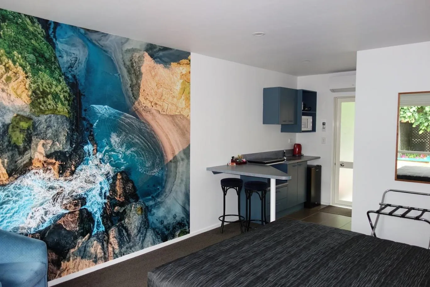 TV and multimedia in Northwood Motor Lodge