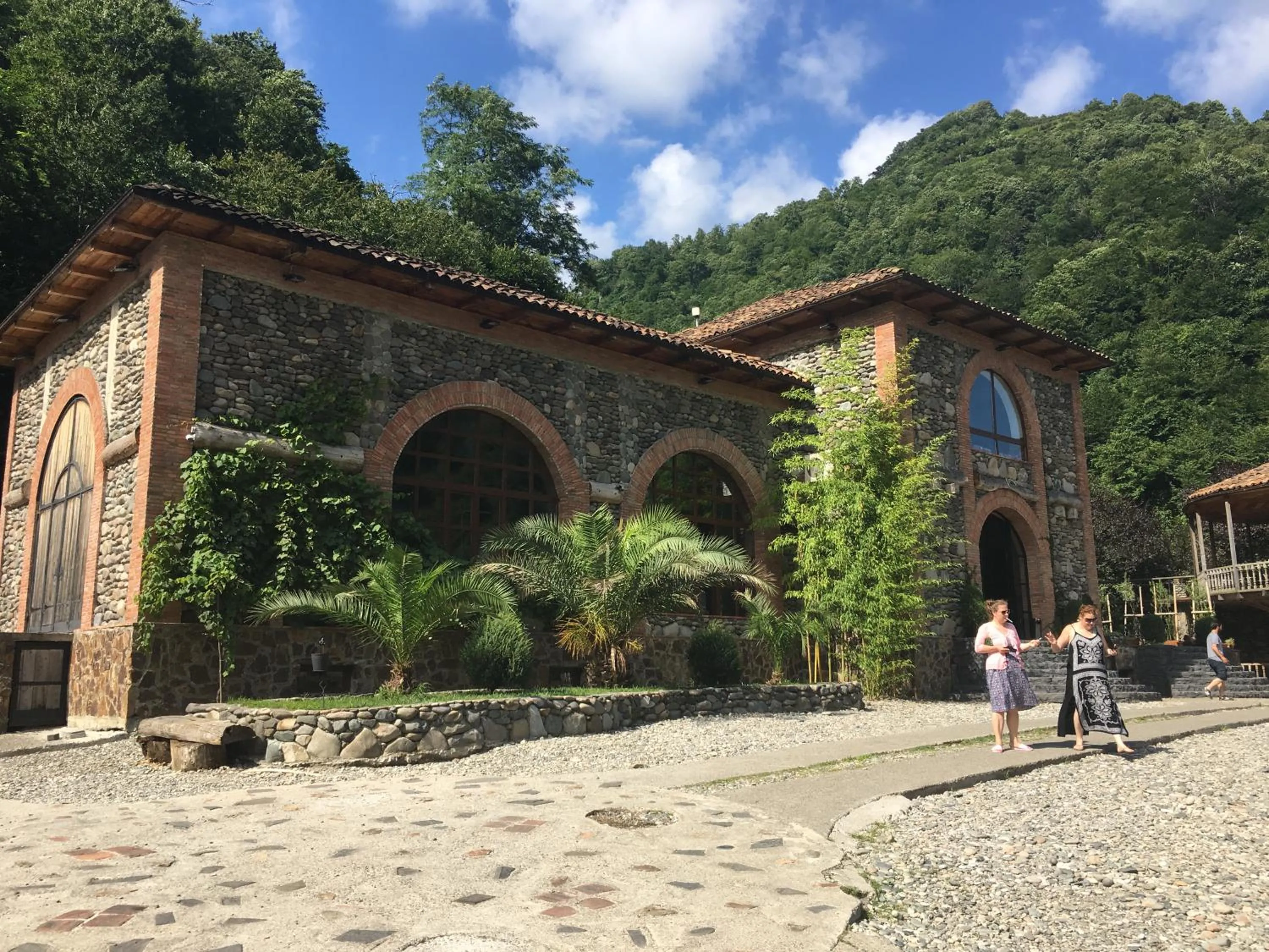 Alcoholic drinks in Inn Daviti