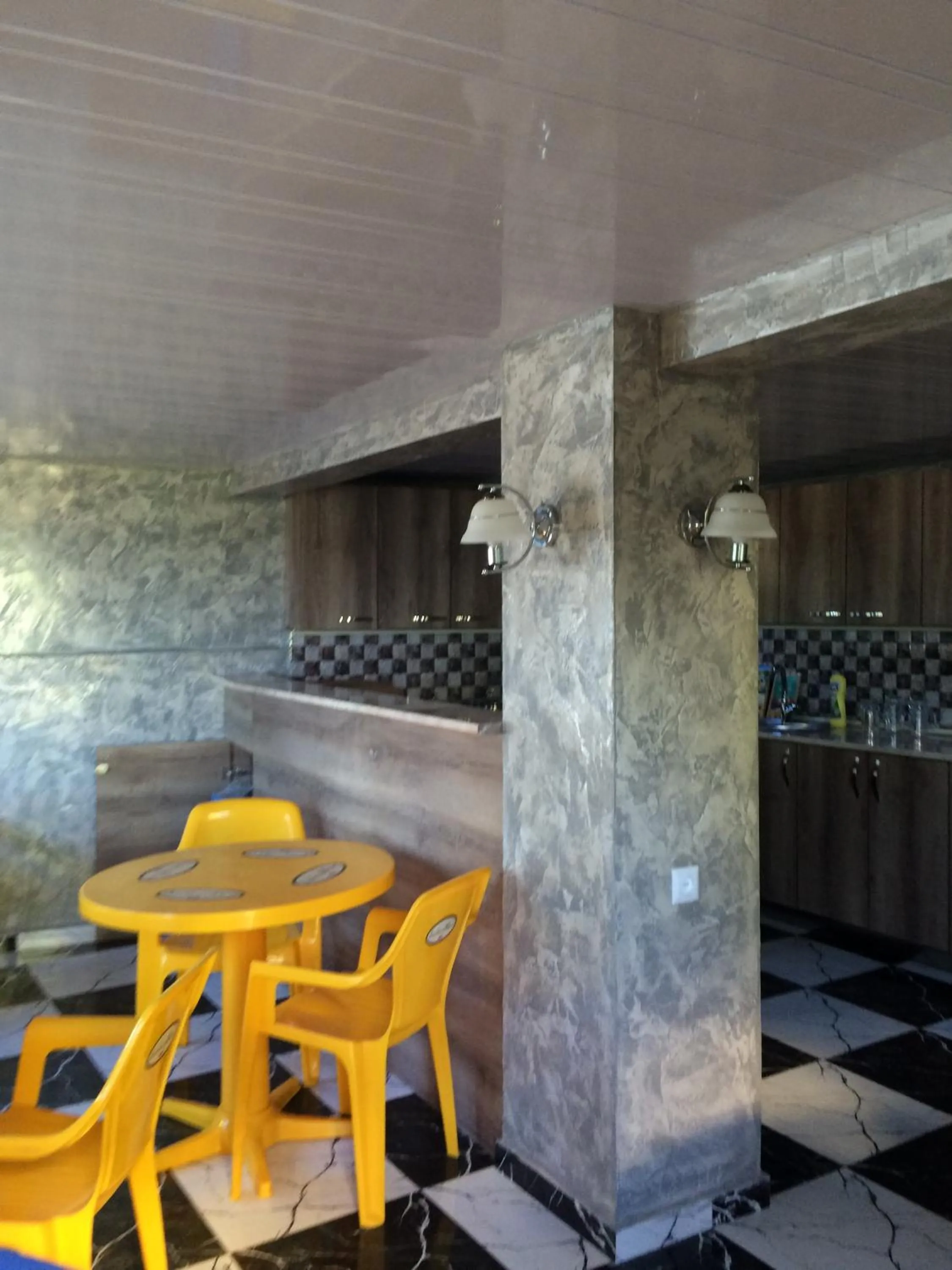 Dining area in Inn Daviti