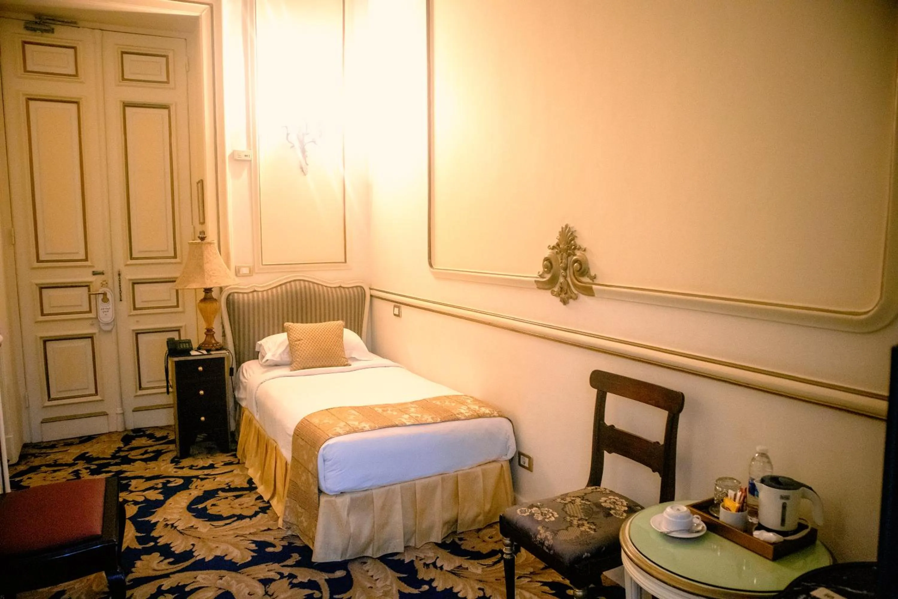 Bedroom, Bed in Le Metropole Luxury Heritage Hotel Since 1902 by Paradise Inn Group