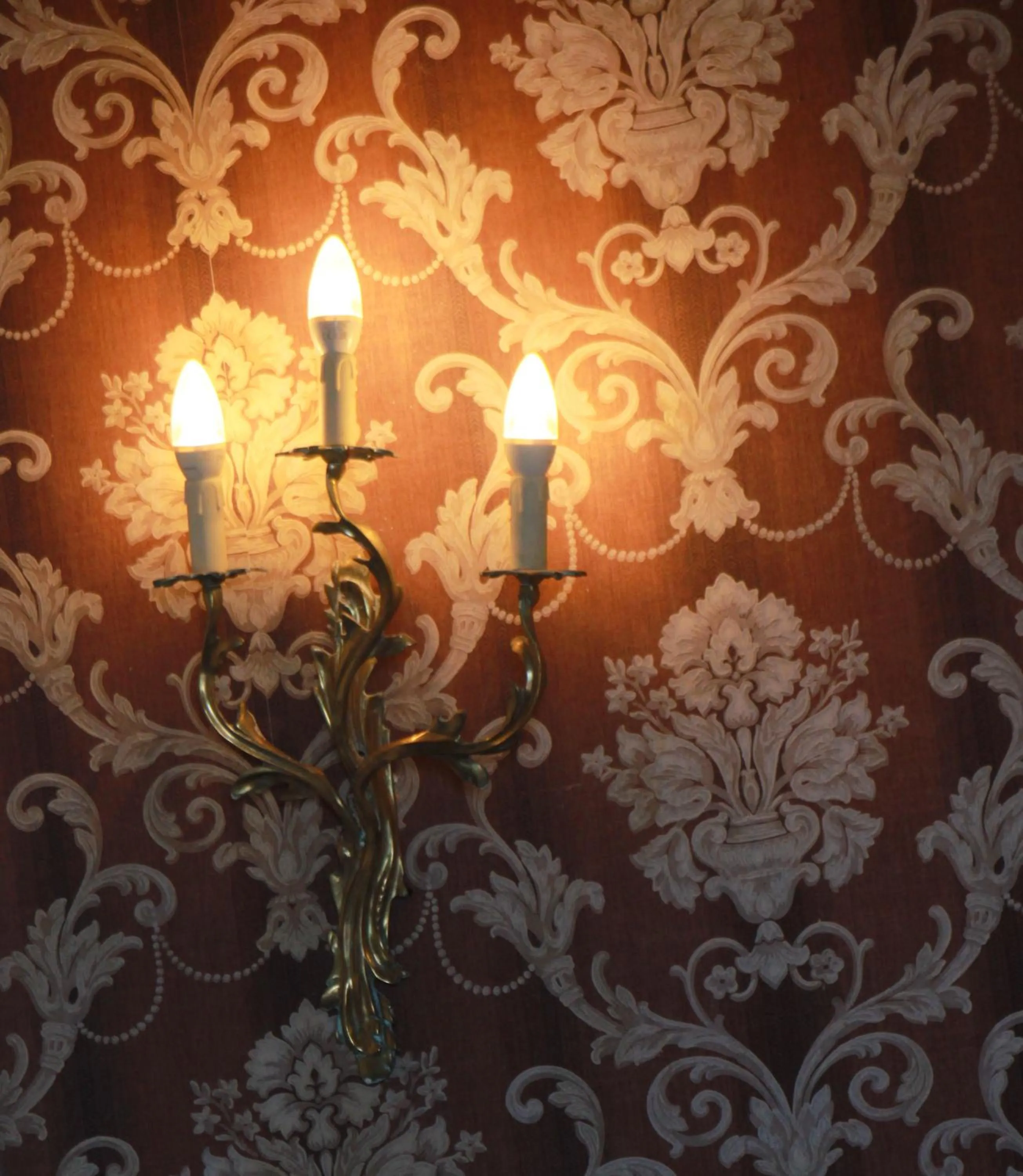 Bedroom in Windsor Palace Luxury Heritage Hotel Since 1906 by Paradise Inn Group