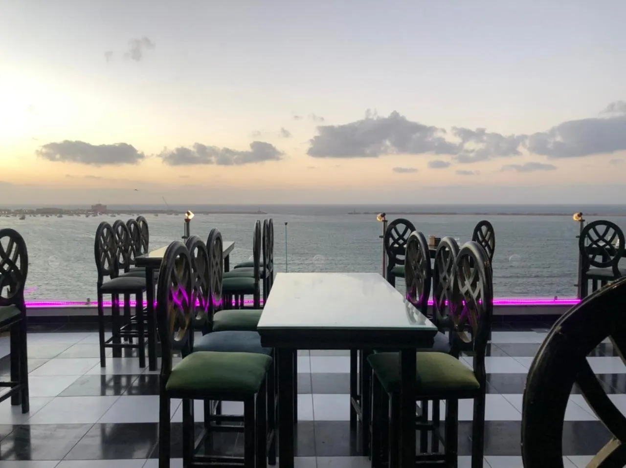 Nightclub / DJ in Windsor Palace Luxury Heritage Hotel Since 1906 by Paradise Inn Group