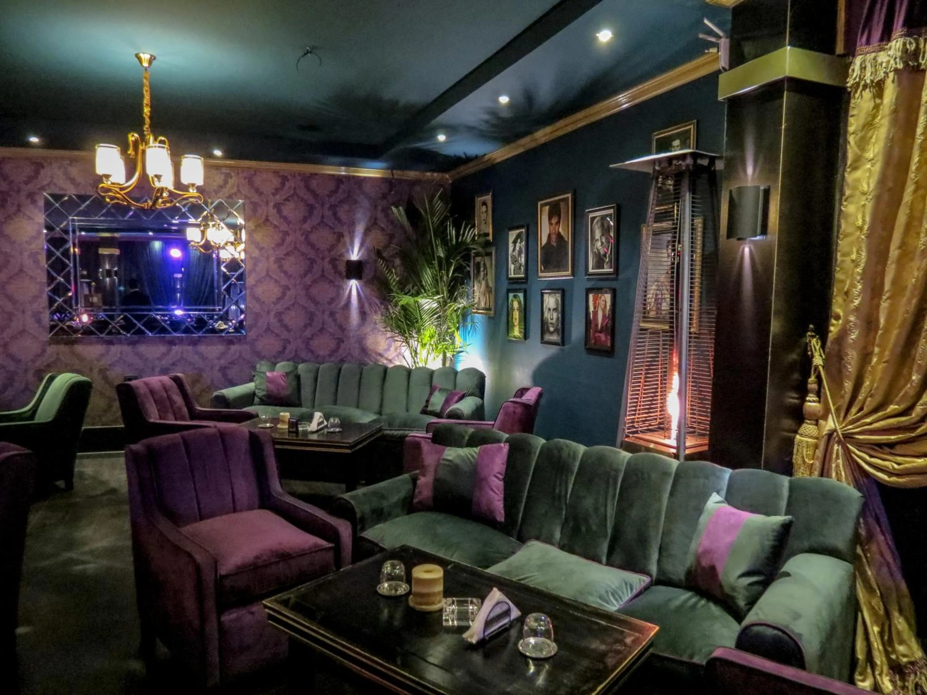 Nightclub / DJ in Windsor Palace Luxury Heritage Hotel Since 1906 by Paradise Inn Group