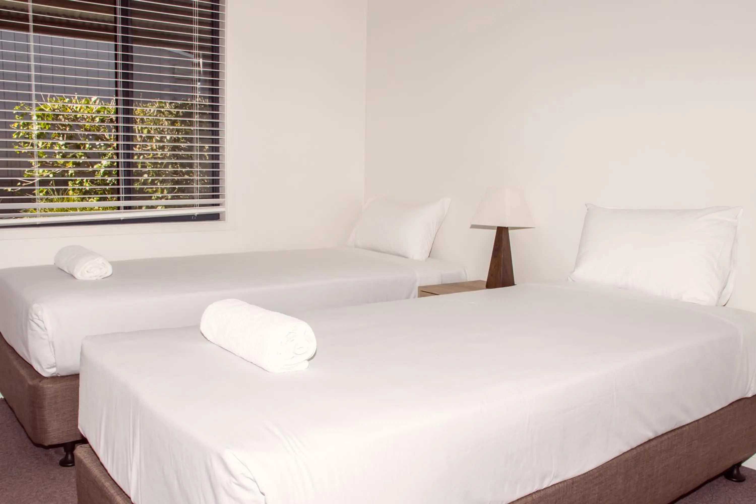 Bedroom, Bed in Serenity Diamond Beach