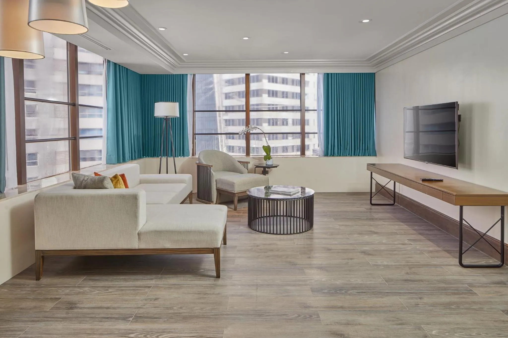 Photo of the whole room in Holiday Inn & Suites Manila Galleria by IHG