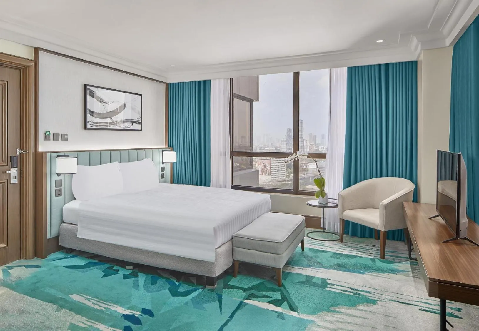 Bed in Holiday Inn & Suites Manila Galleria by IHG