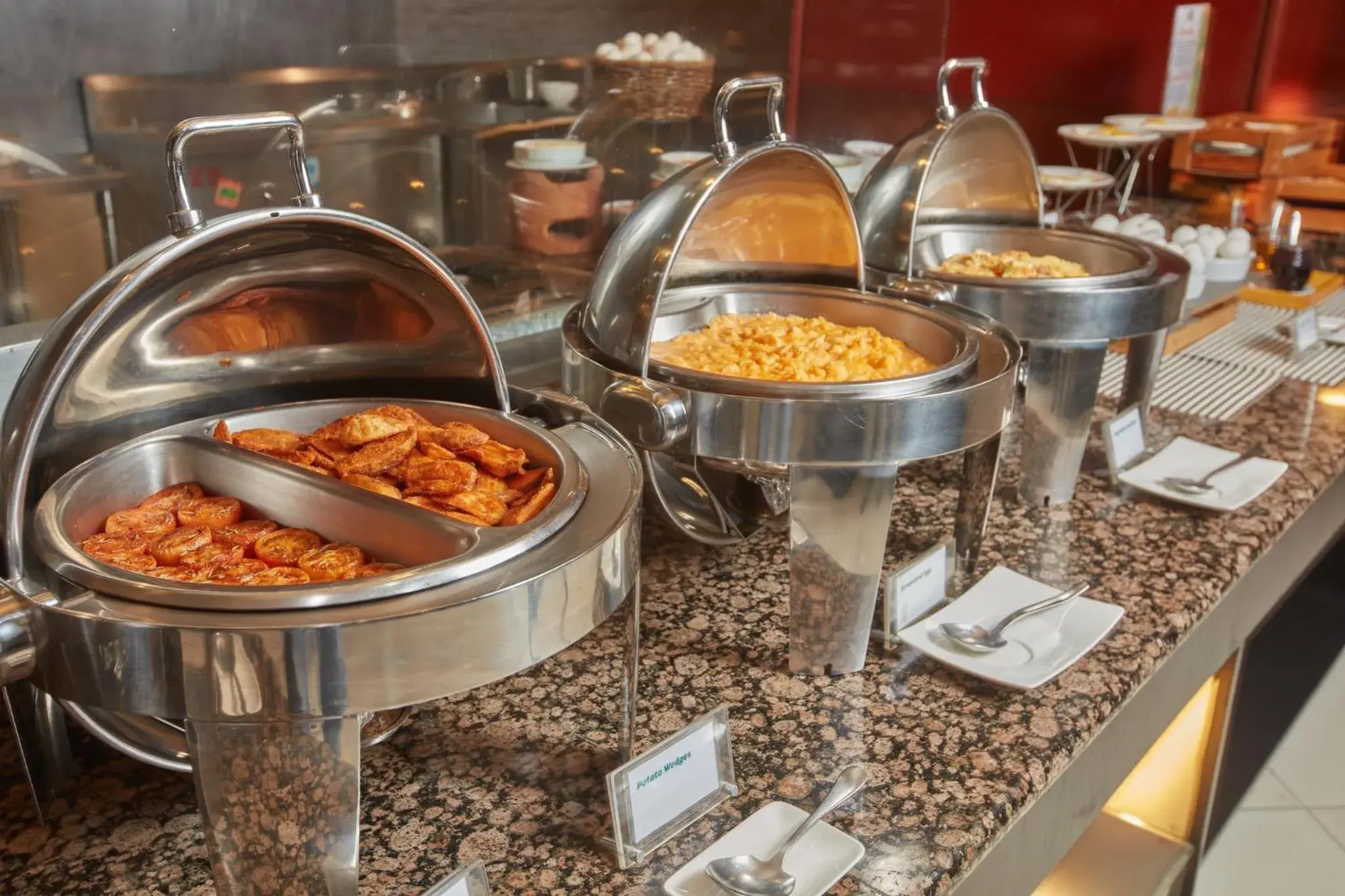 Restaurant/places to eat in Holiday Inn & Suites Manila Galleria by IHG Restaurant/places to eat in Holiday Inn & Suites Manila Galleria by IHG