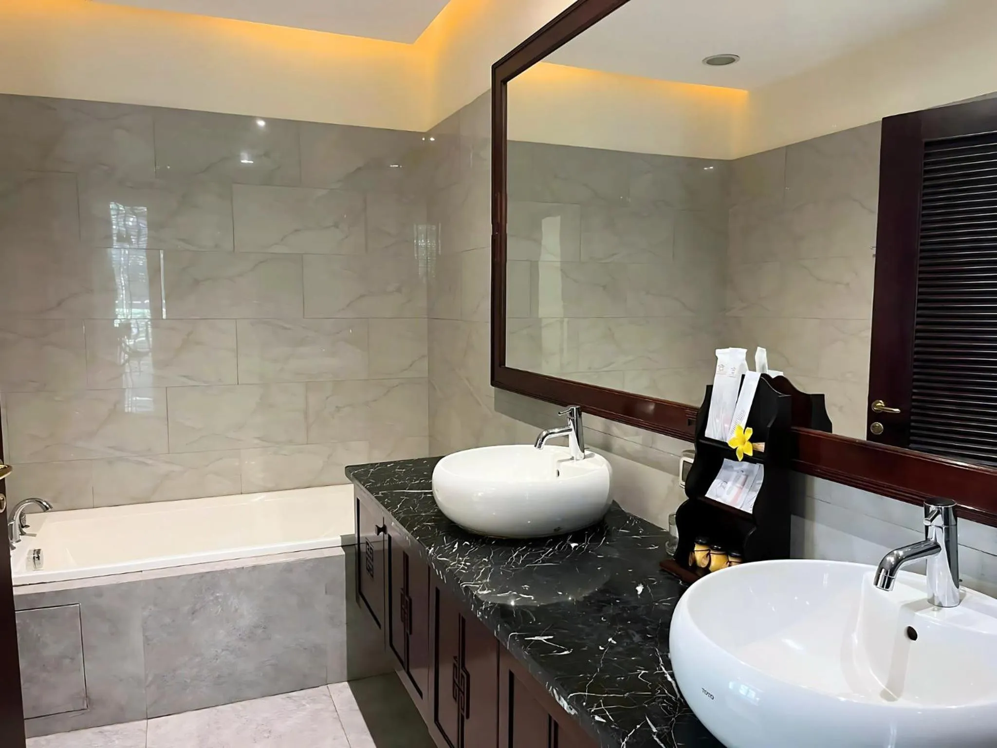 Shower in Victoria Phan Thiet Beach Resort & Spa