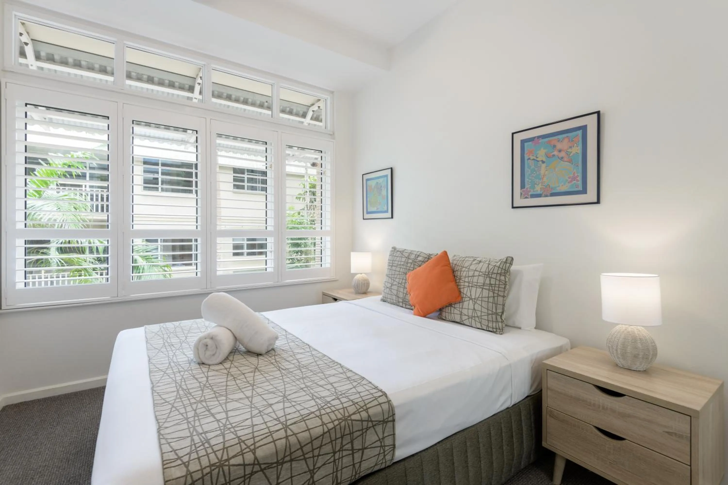 Bed in Balboa Apartments