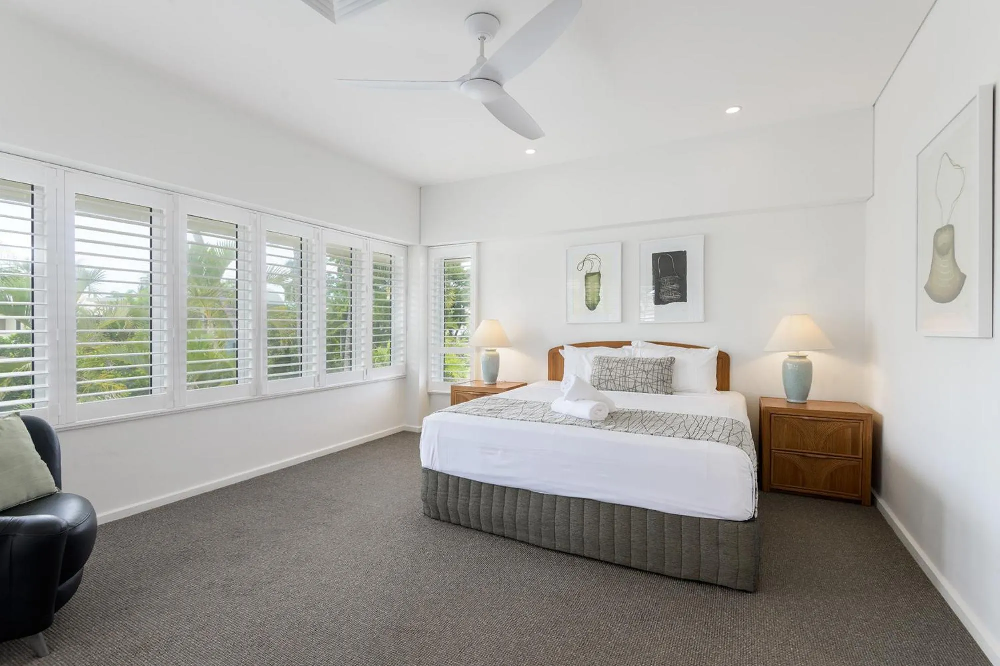 Bed in Balboa Apartments