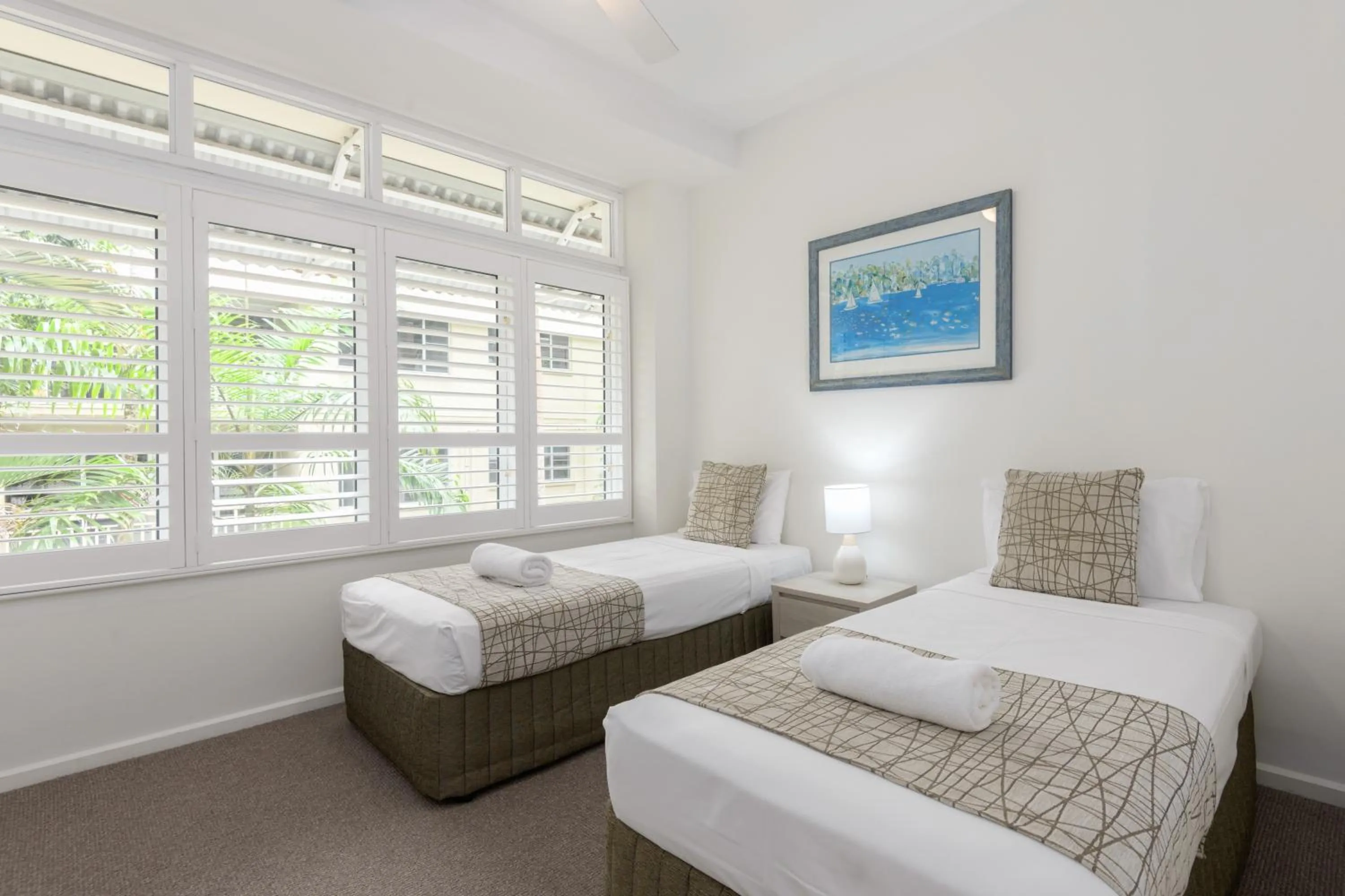 Bed in Balboa Apartments