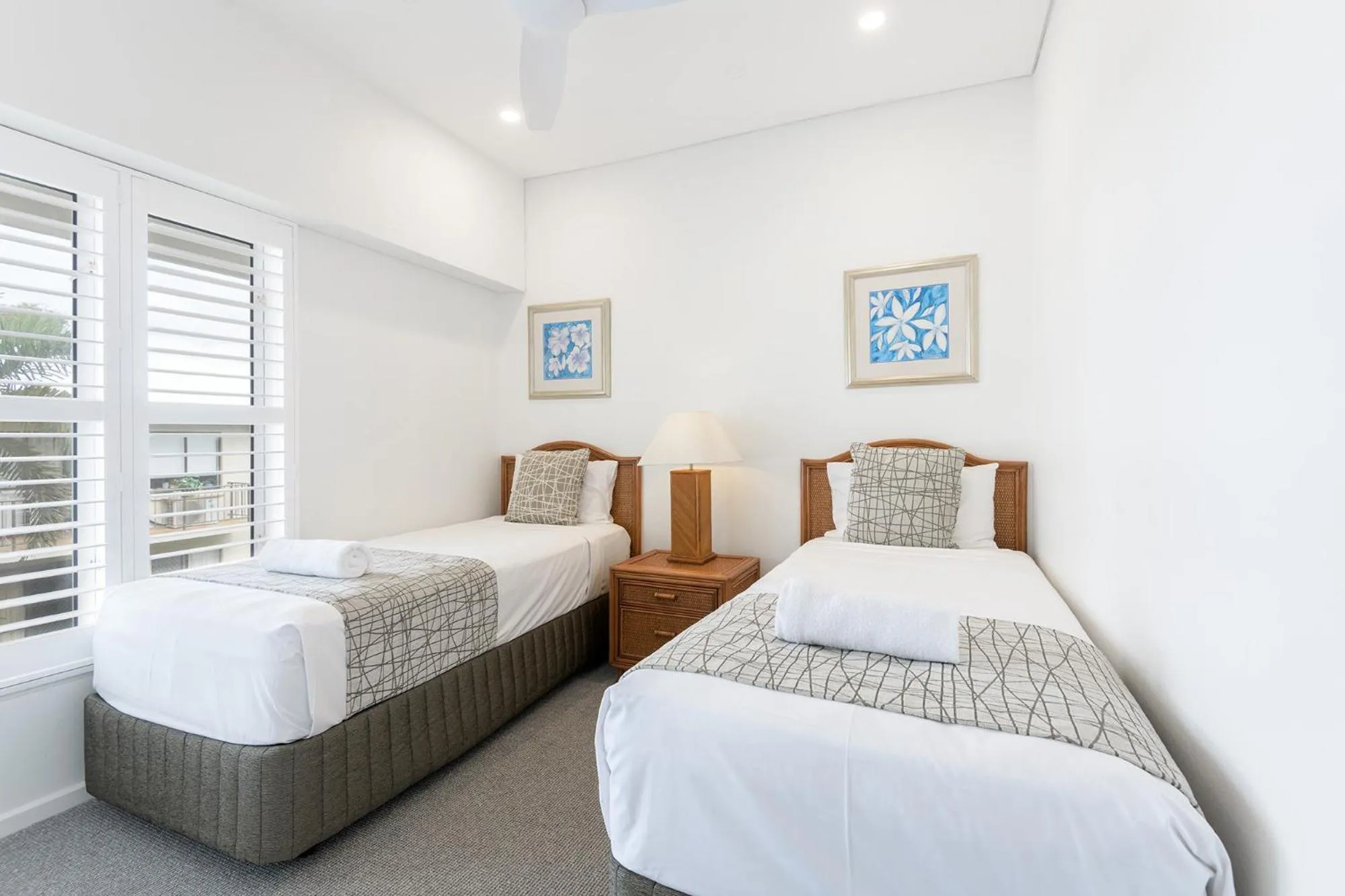 Bed in Balboa Apartments