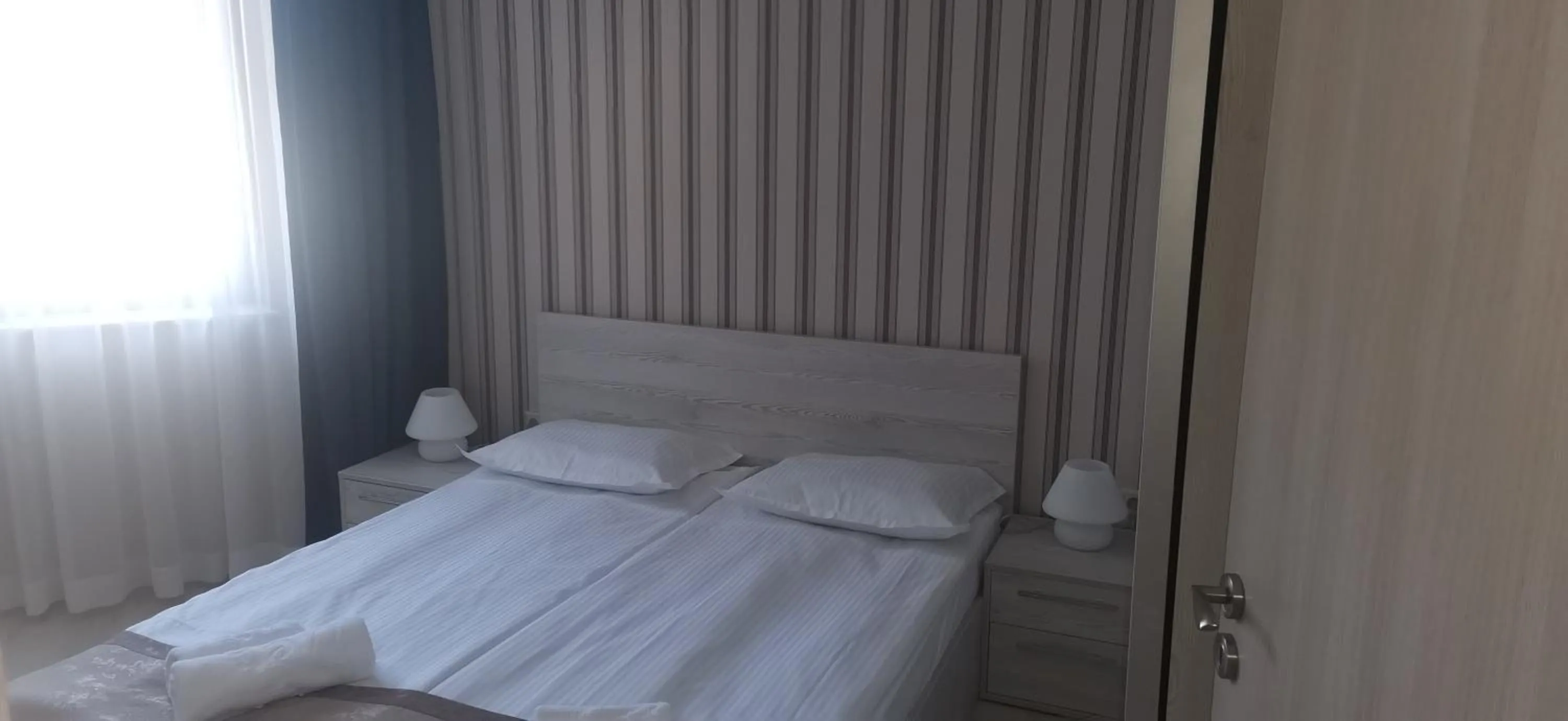 Bed in La Mer Residence