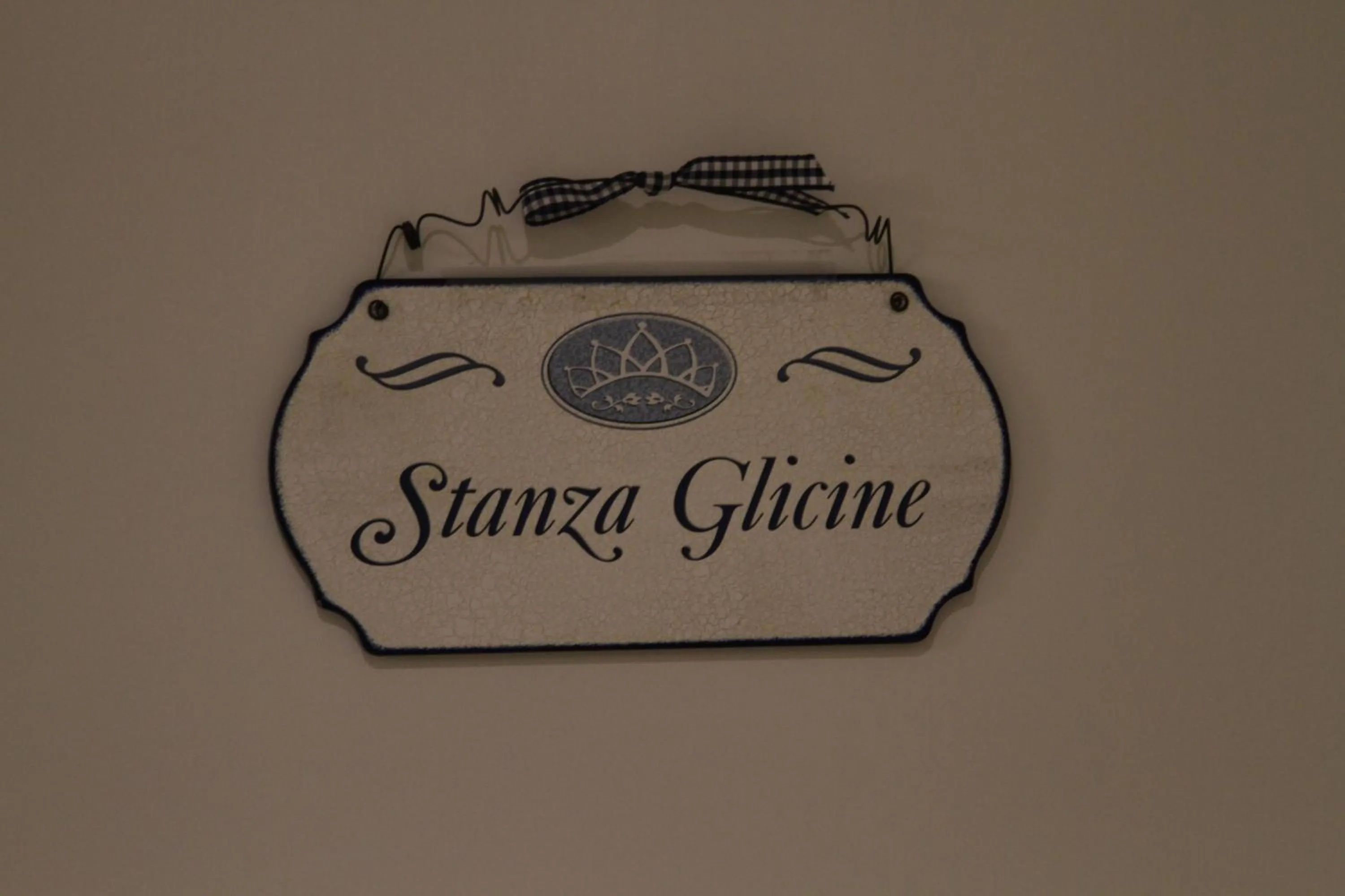 Decorative detail in B&B I Propilei di San Girolamo