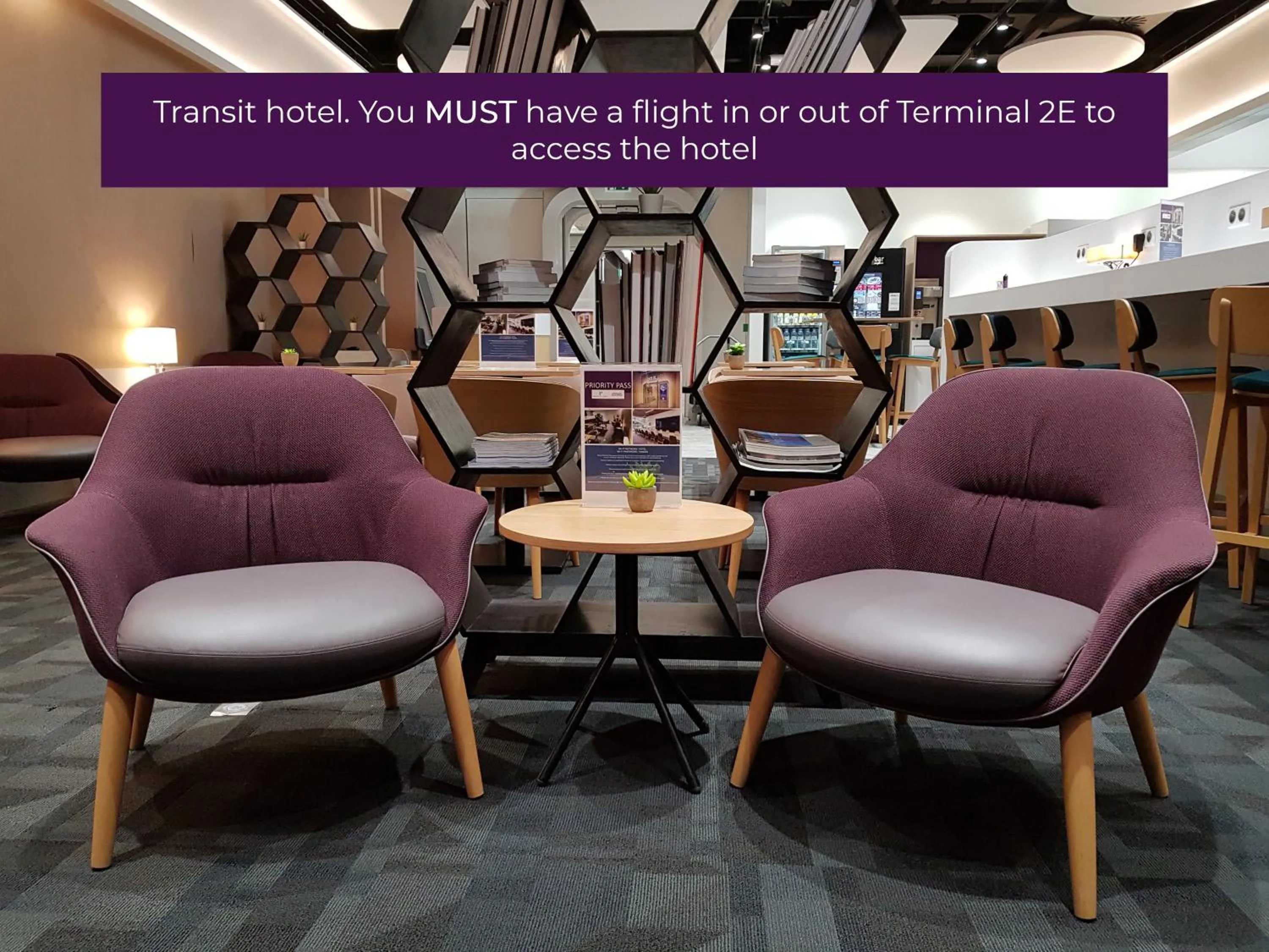 Communal lounge/ TV room in YOTELAIR Paris CDG - Transit Hotel - Terminal 2E