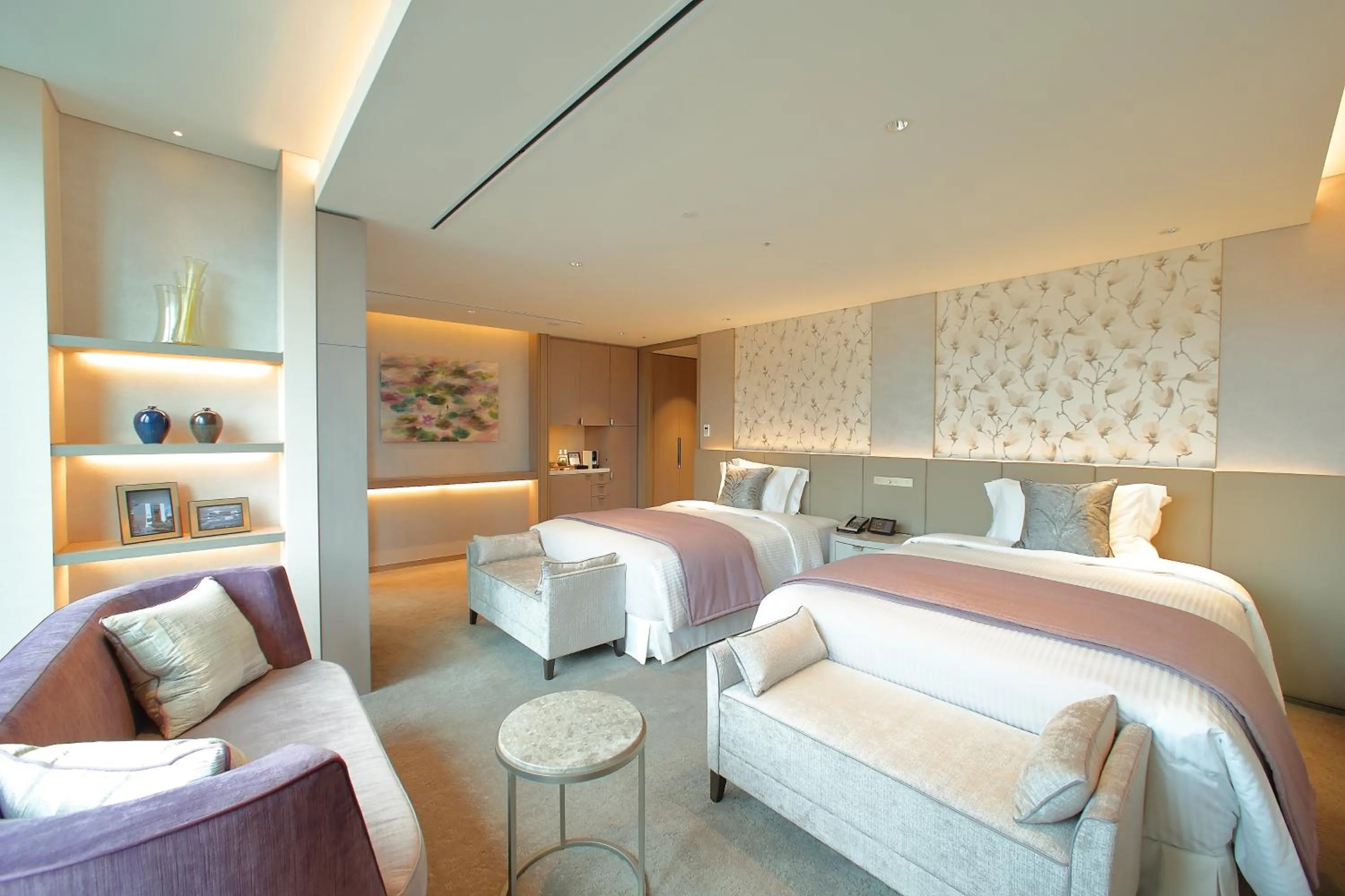 Photo of the whole room, Bed in Miyako Hotel Hakata