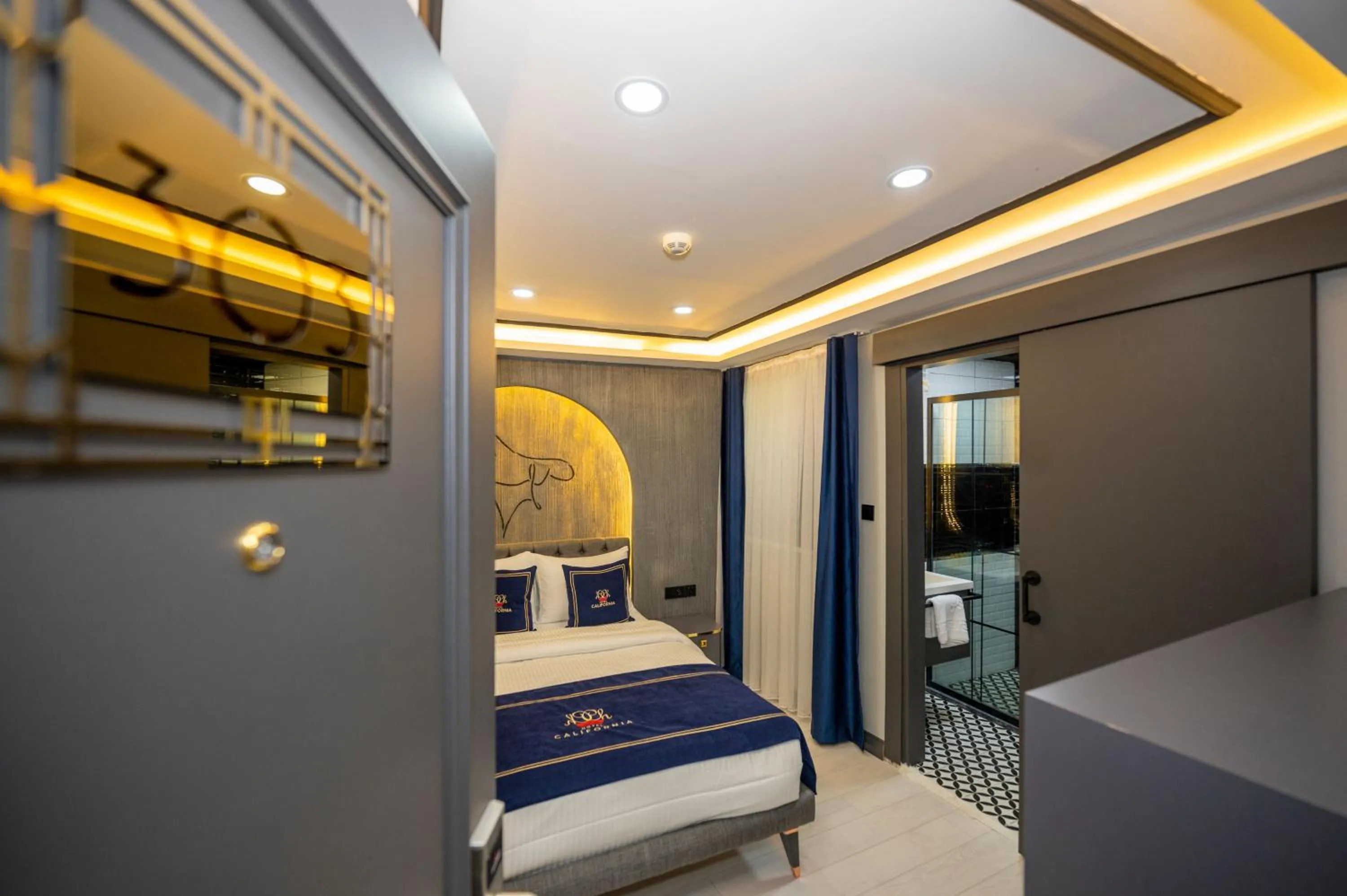 Bed in Hotel California