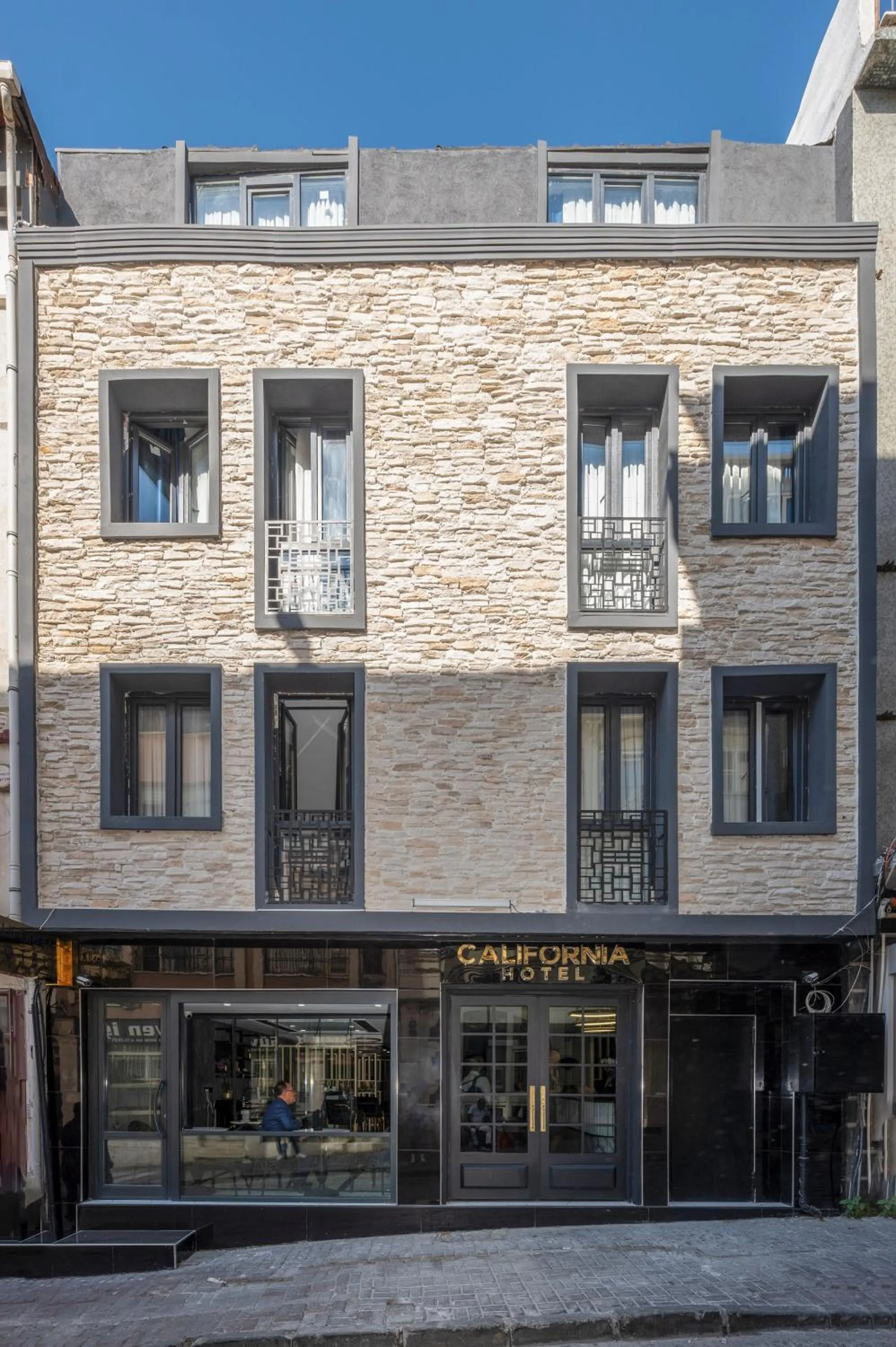 Facade/entrance in Hotel California