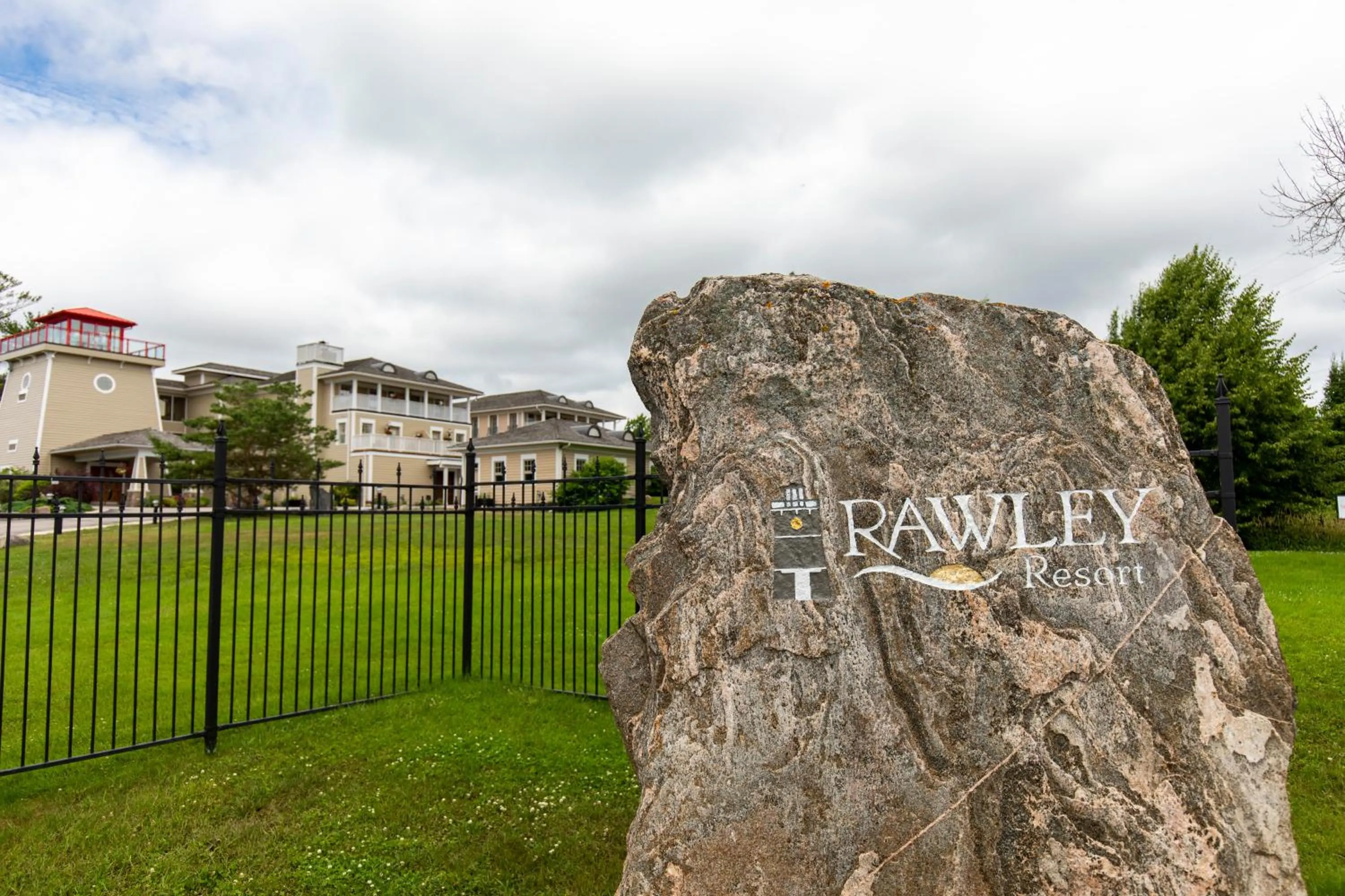 Property building in Rawley Resort, Spa & Marina