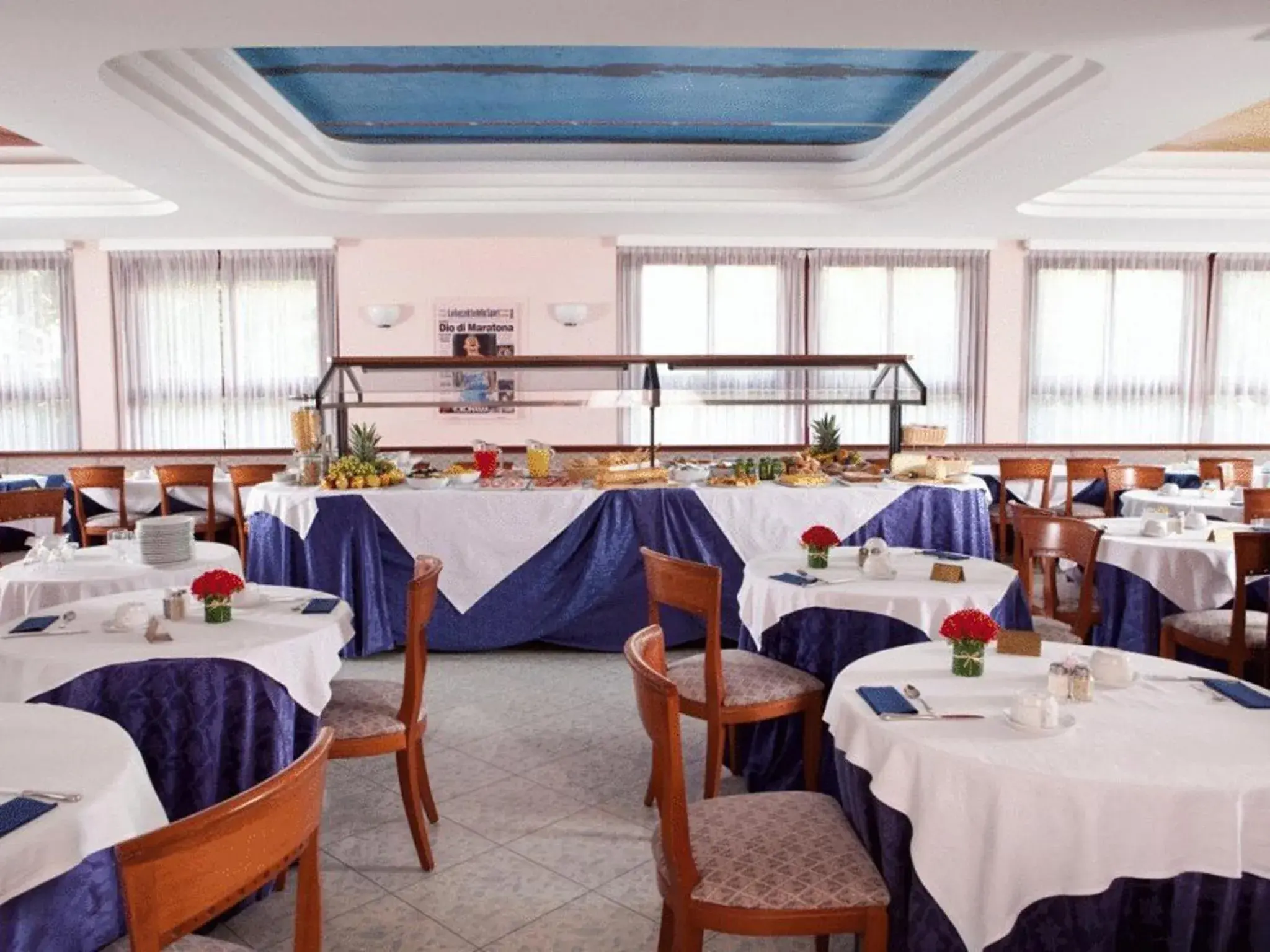 Restaurant/Places to Eat in Hotel Manuela