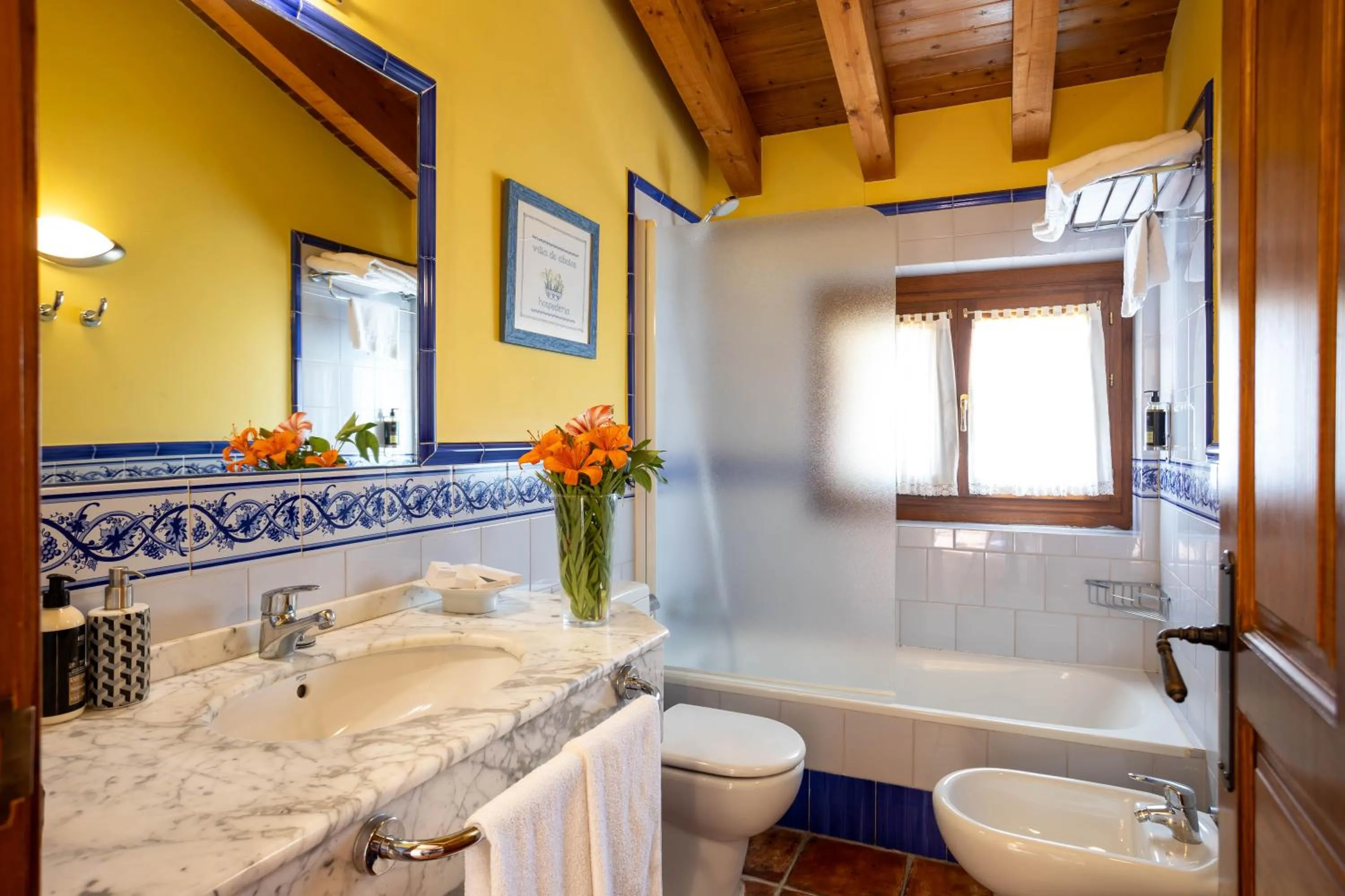 Bathroom in Hotel Villa de Ábalos