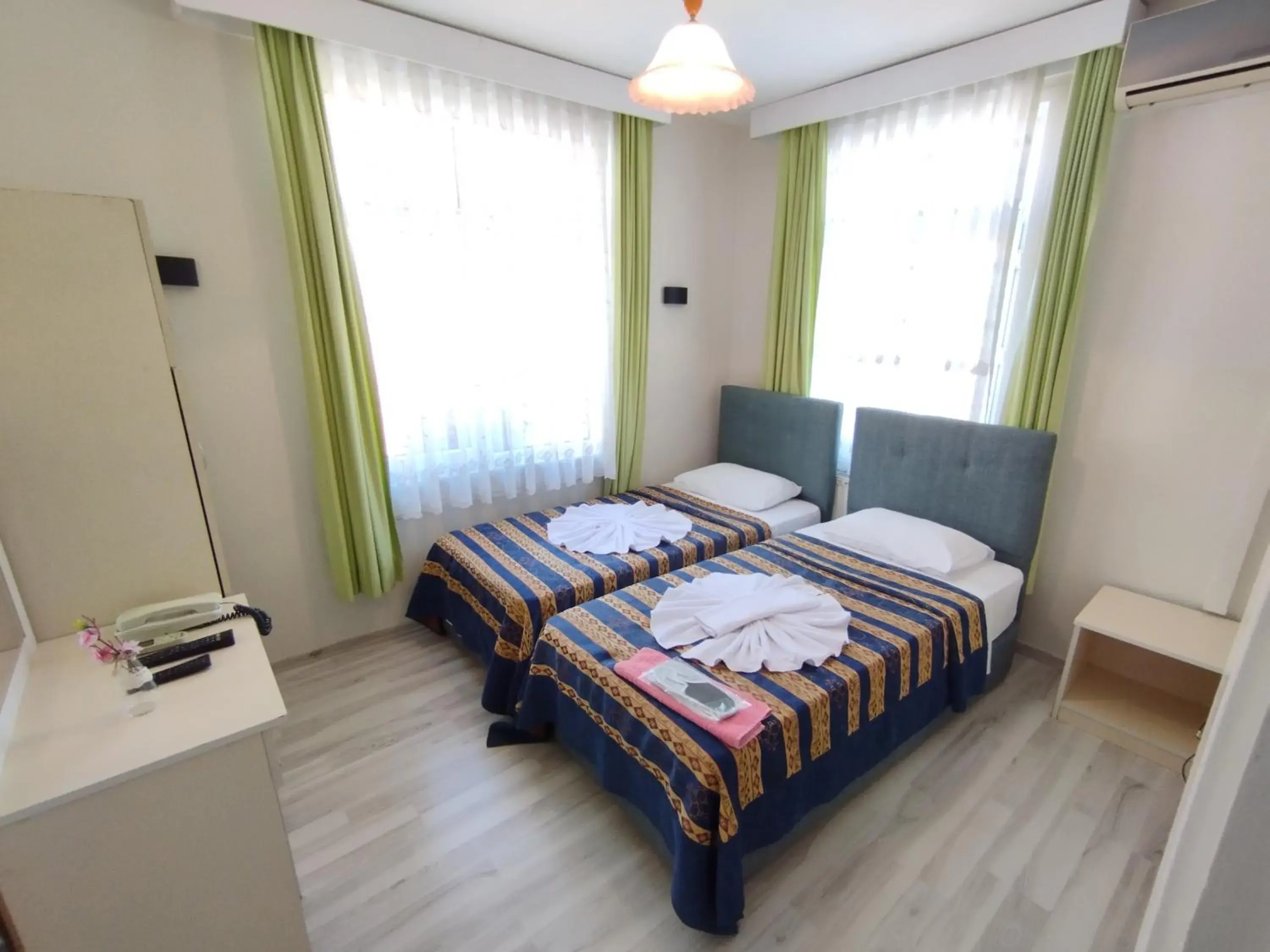 Bed in Anadolu Hotel Bed in Anadolu Hotel