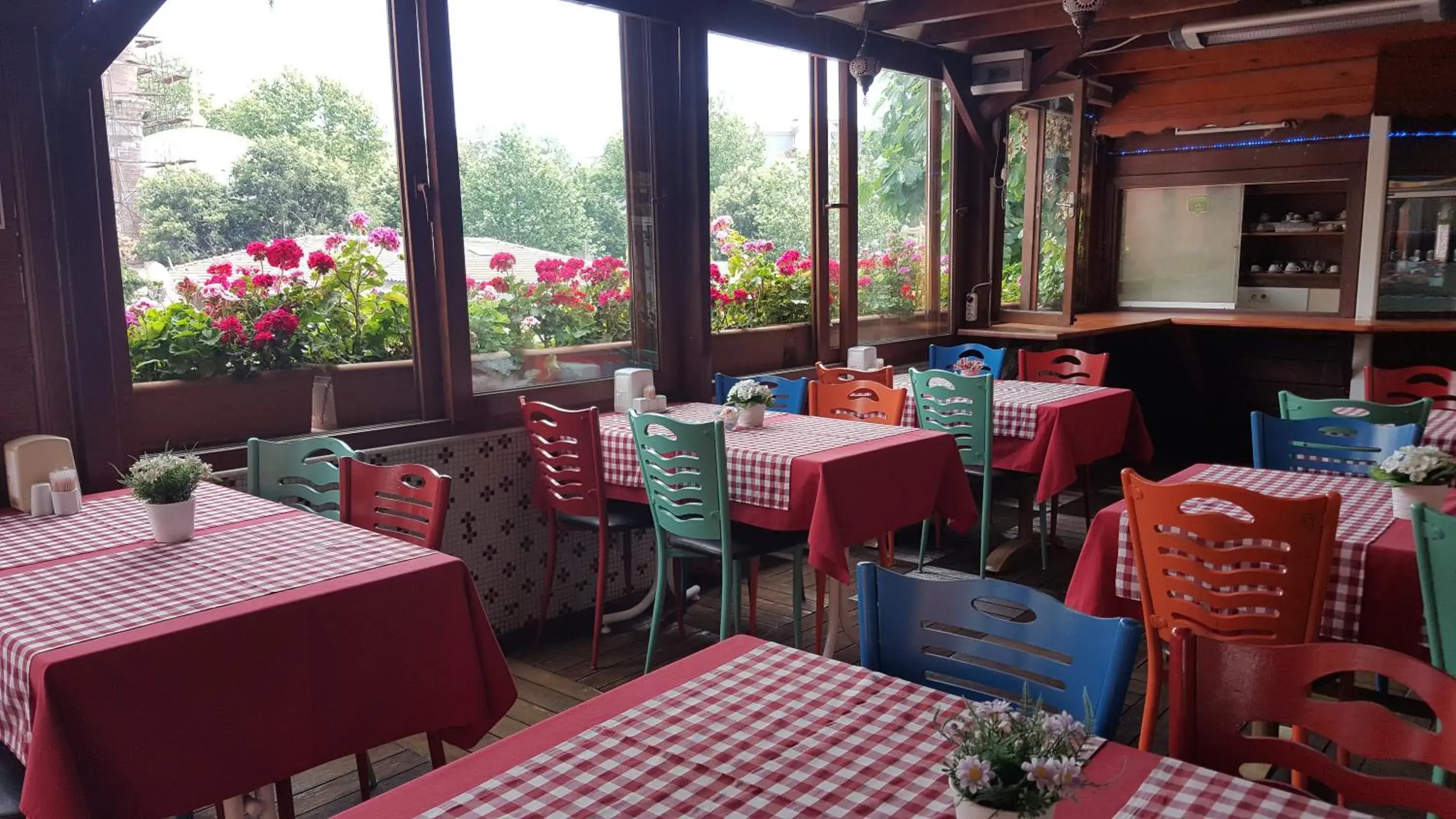 Restaurant/places to eat in Anadolu Hotel Restaurant/places to eat in Anadolu Hotel