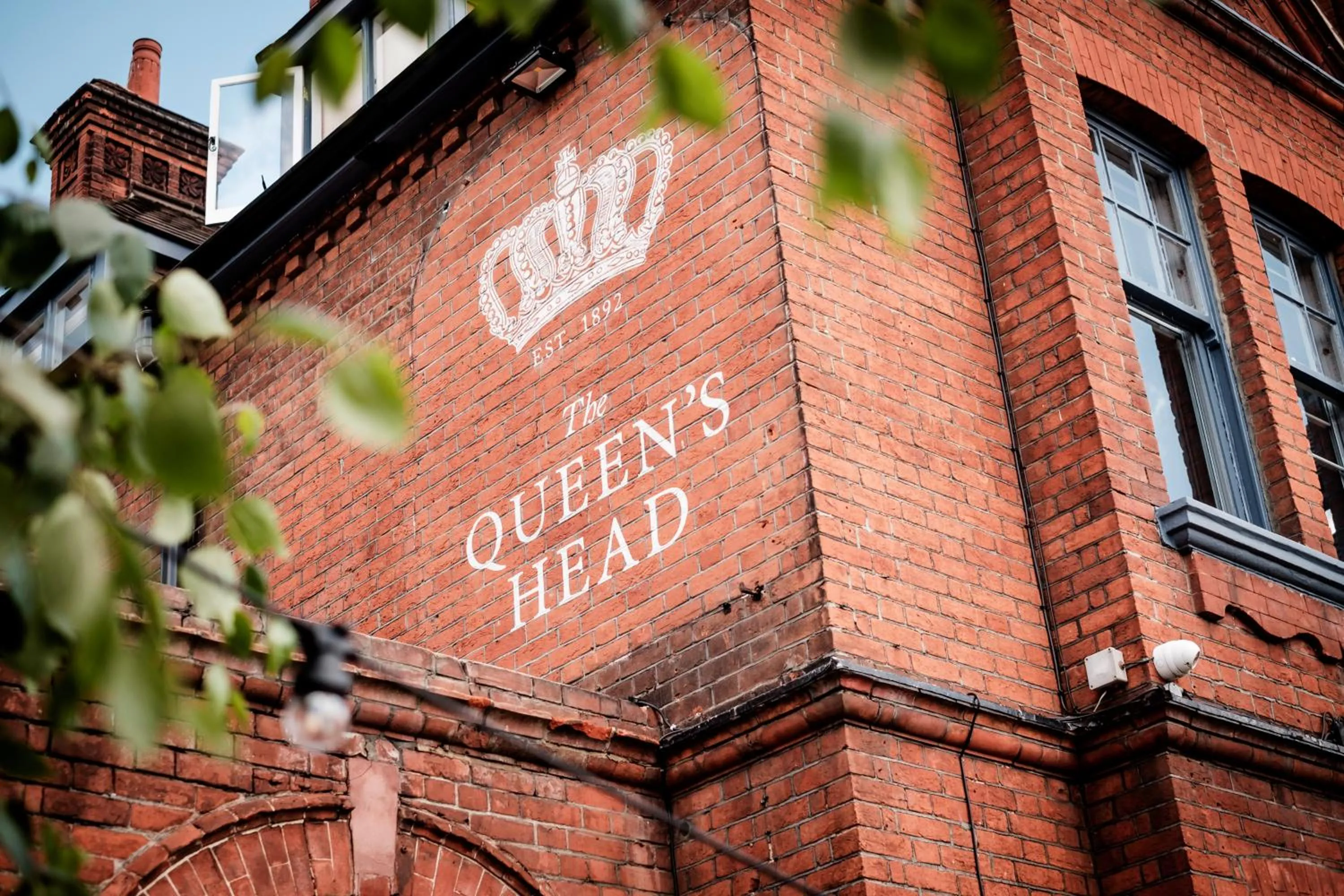 Property building in The Queen's Head