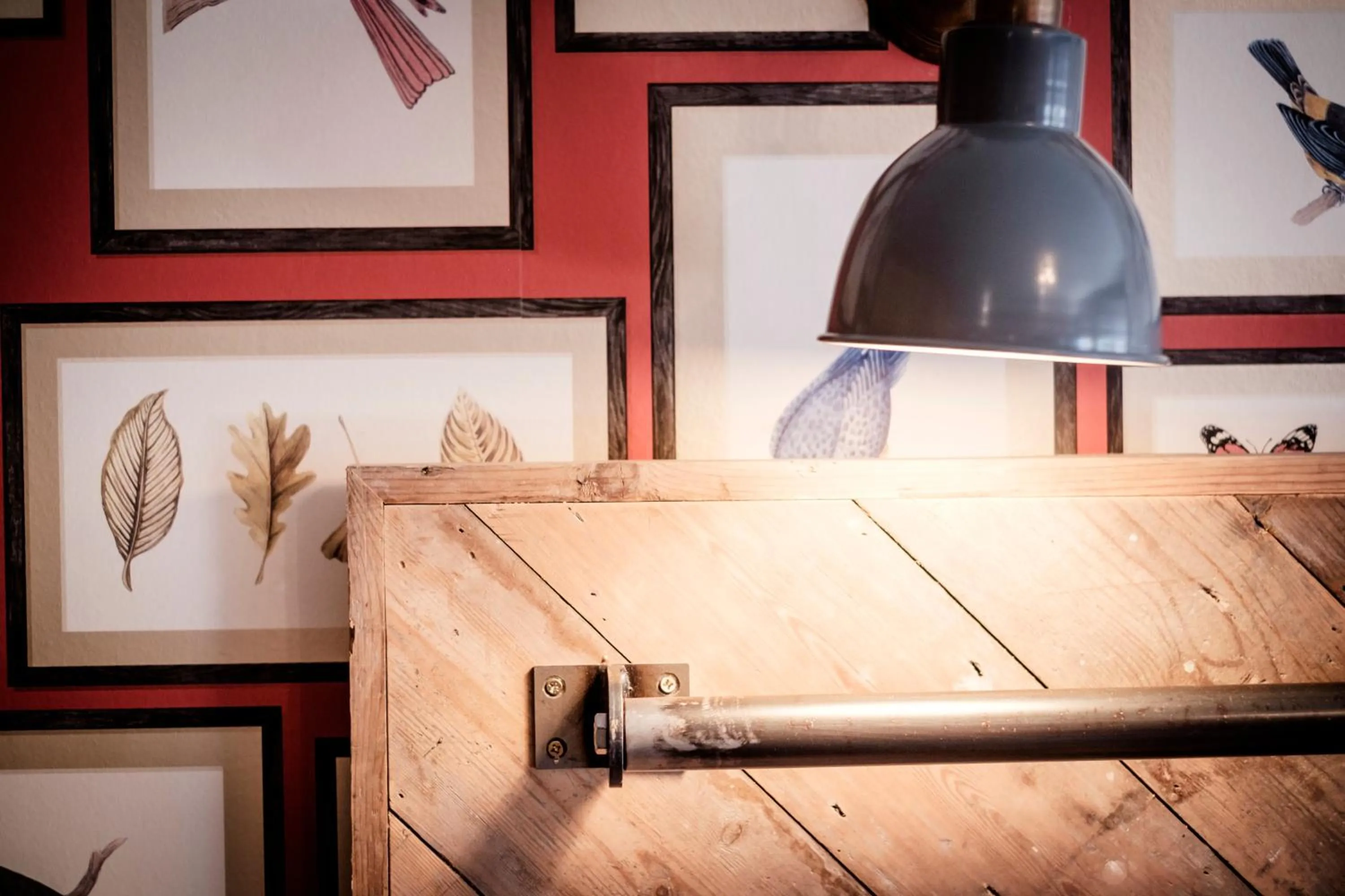 Decorative detail in The Queen's Head