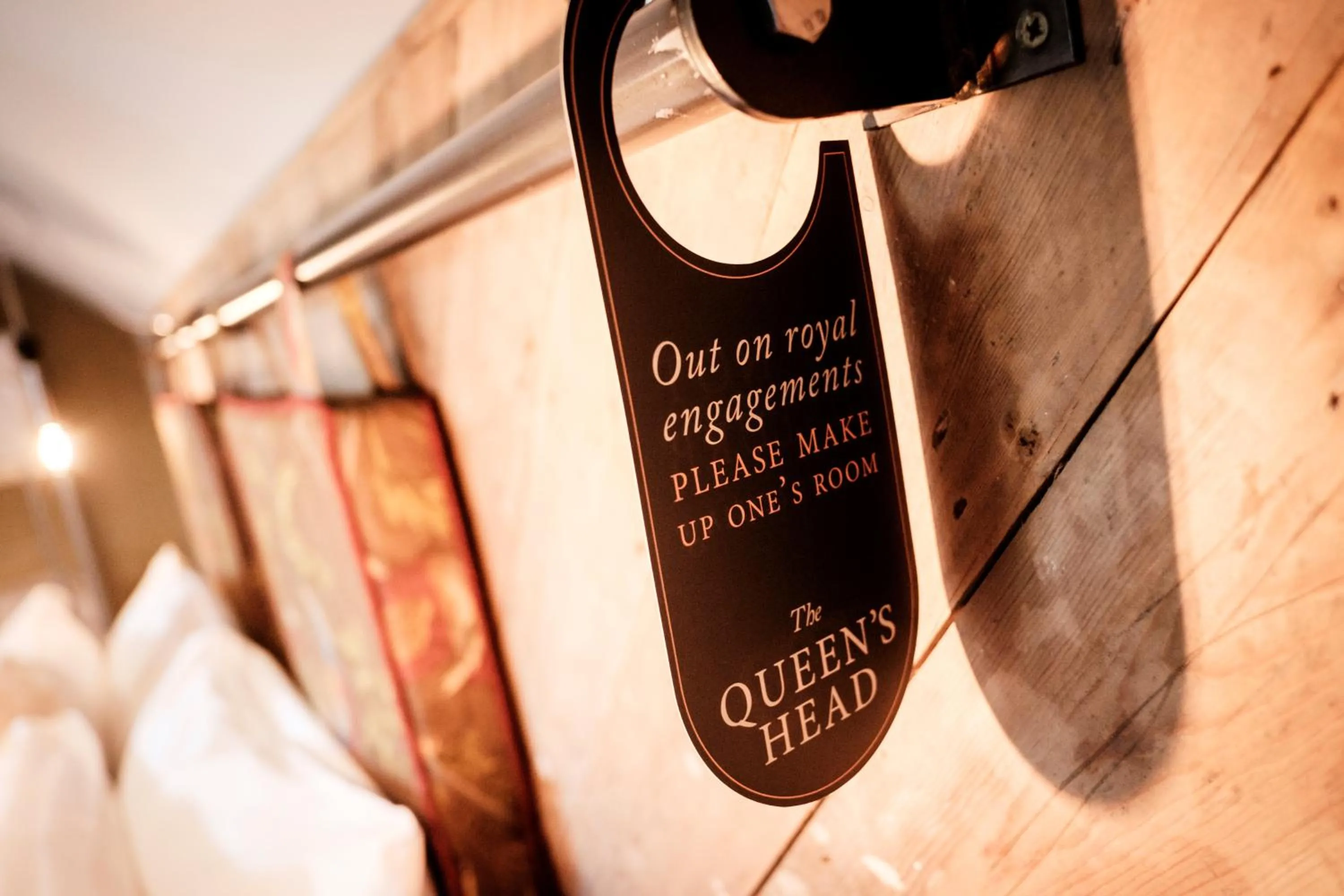 Decorative detail, Bed in The Queen's Head