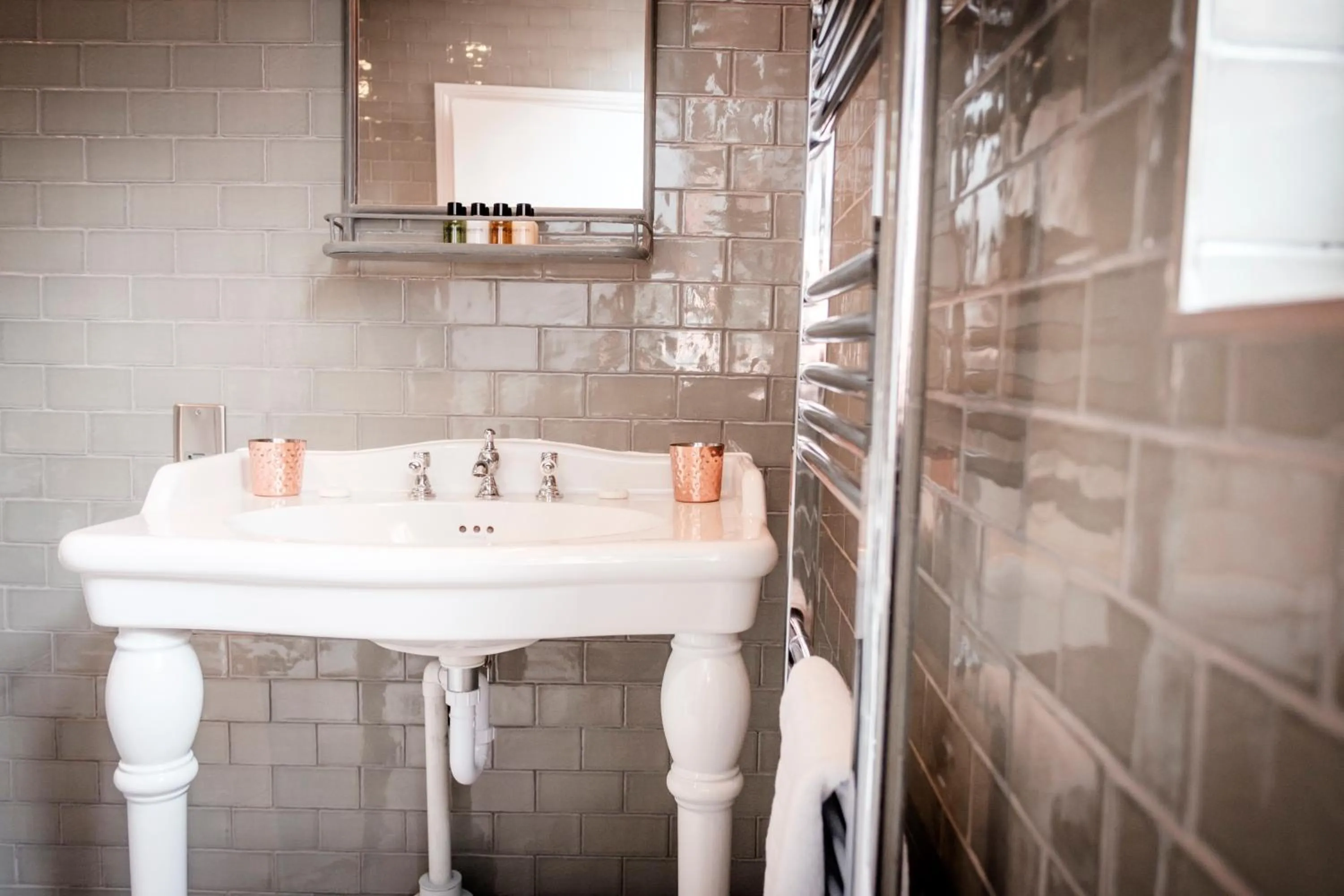 Bathroom in The Queen's Head