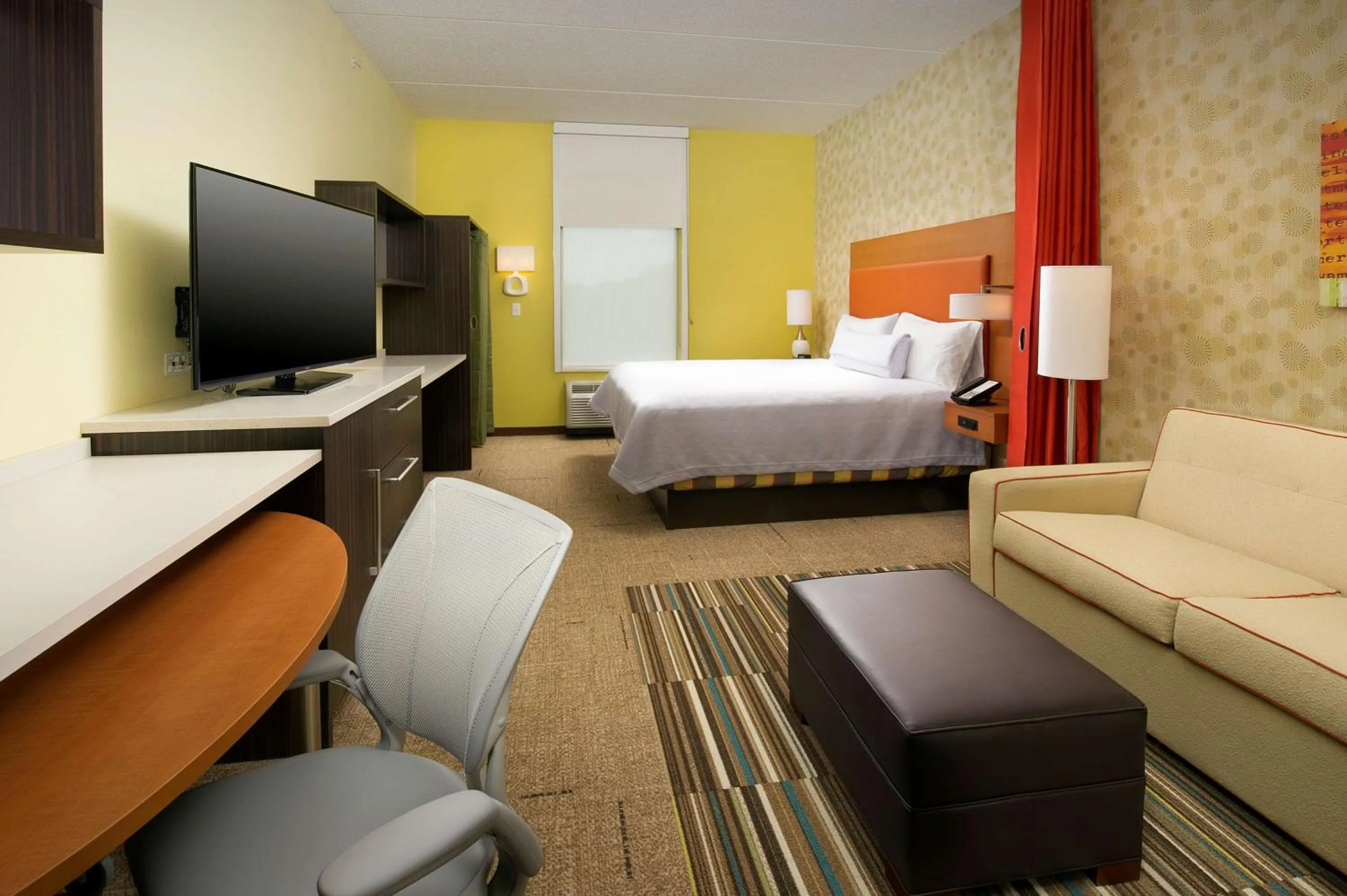 Bed in Home2 Suites by Hilton Arundel Mills BWI Airport