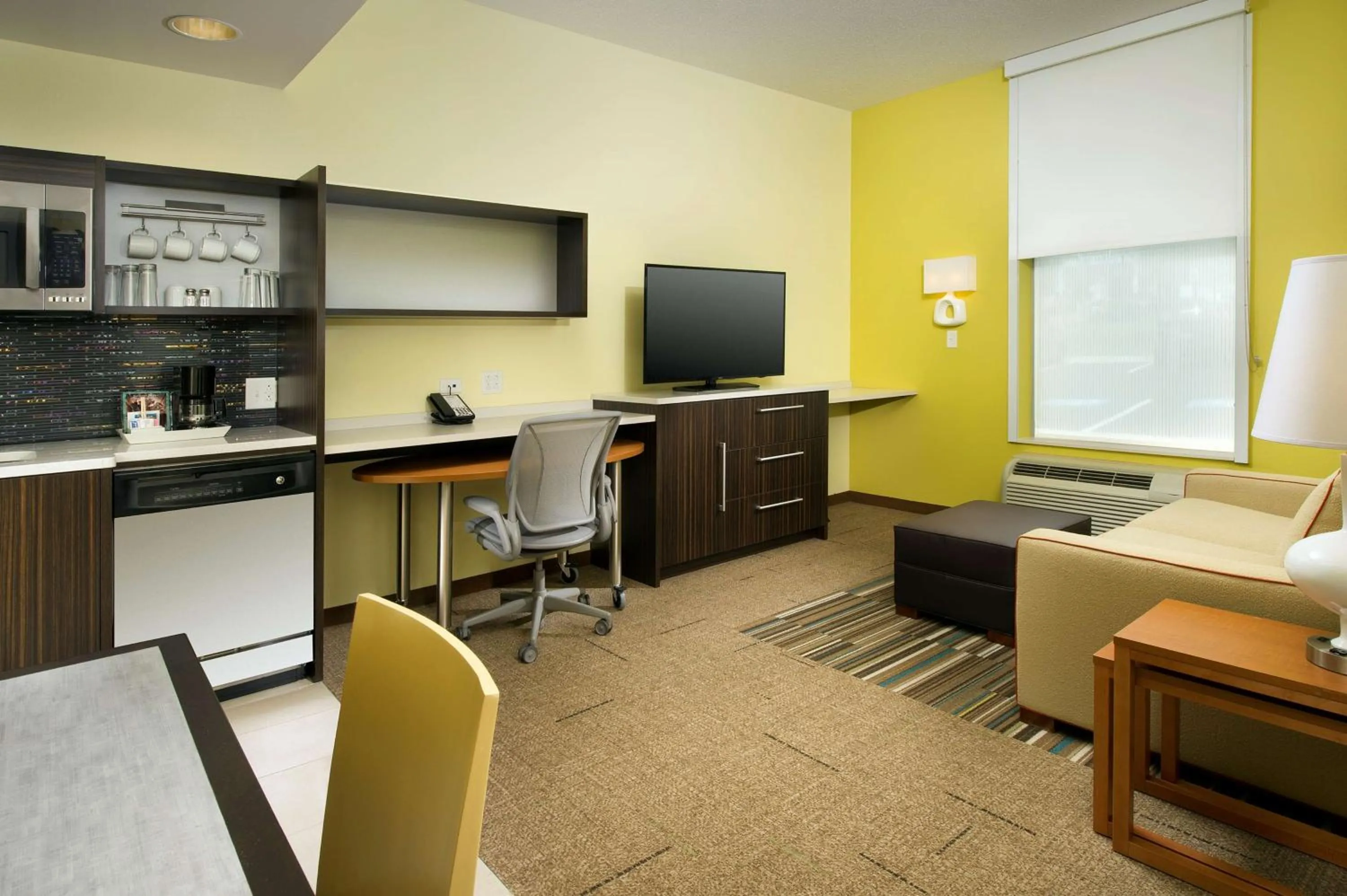 Seating area in Home2 Suites by Hilton Arundel Mills BWI Airport