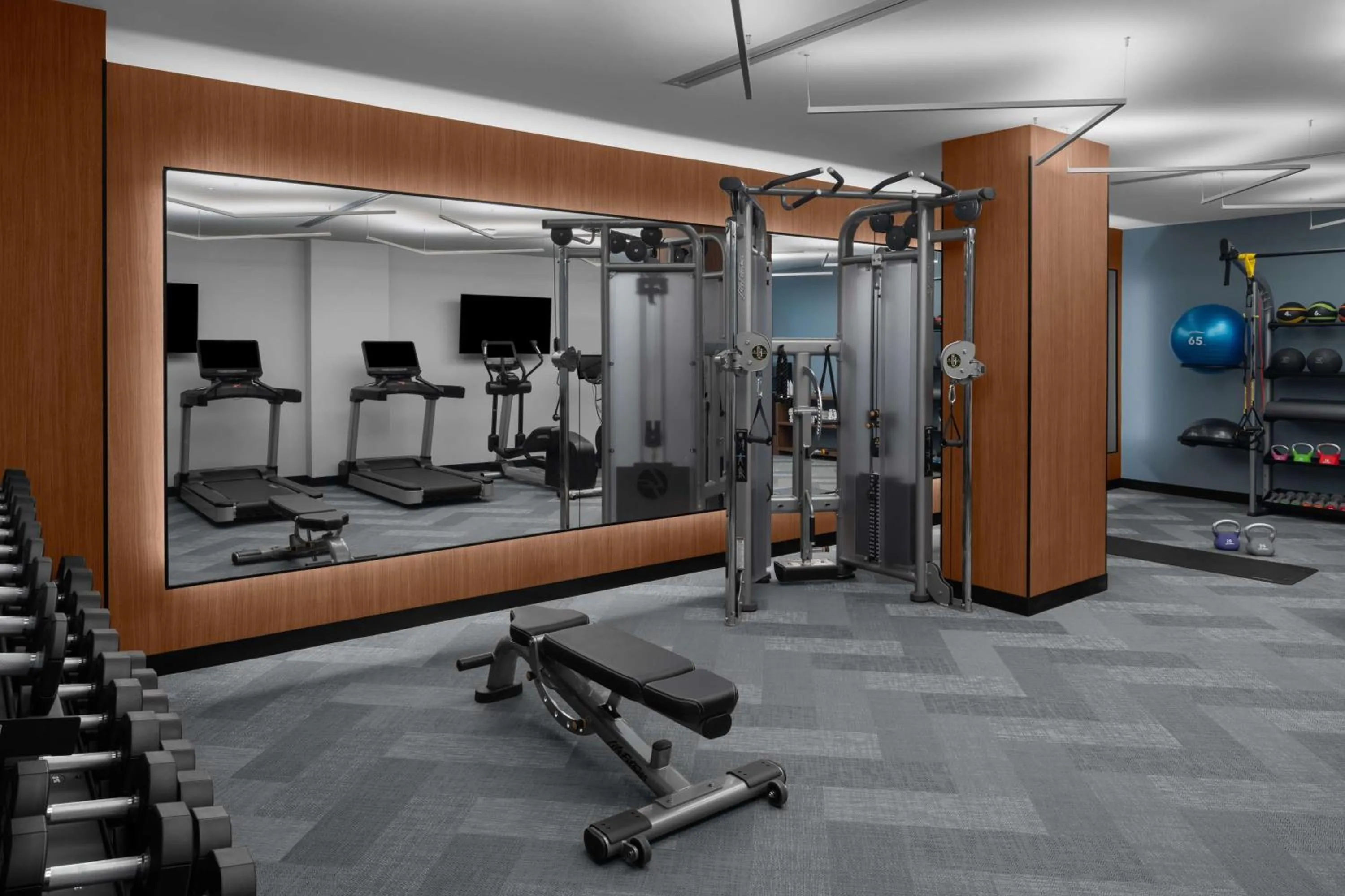 Fitness centre/facilities in Hilton Brooklyn New York - Newly Renovated